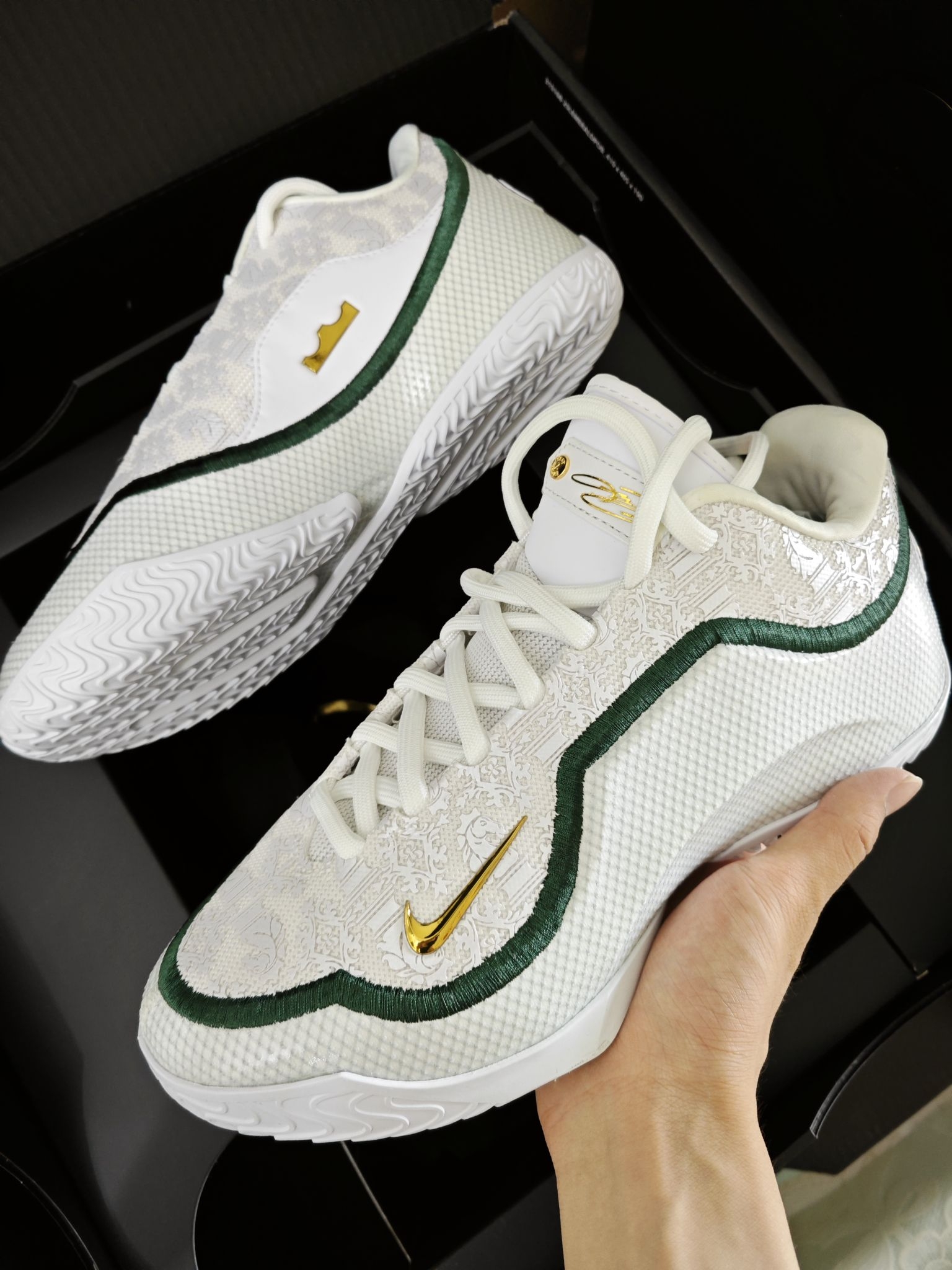 520送男友封神！LeBron 23「天选之子」，颜值拉满但实战慎冲✨