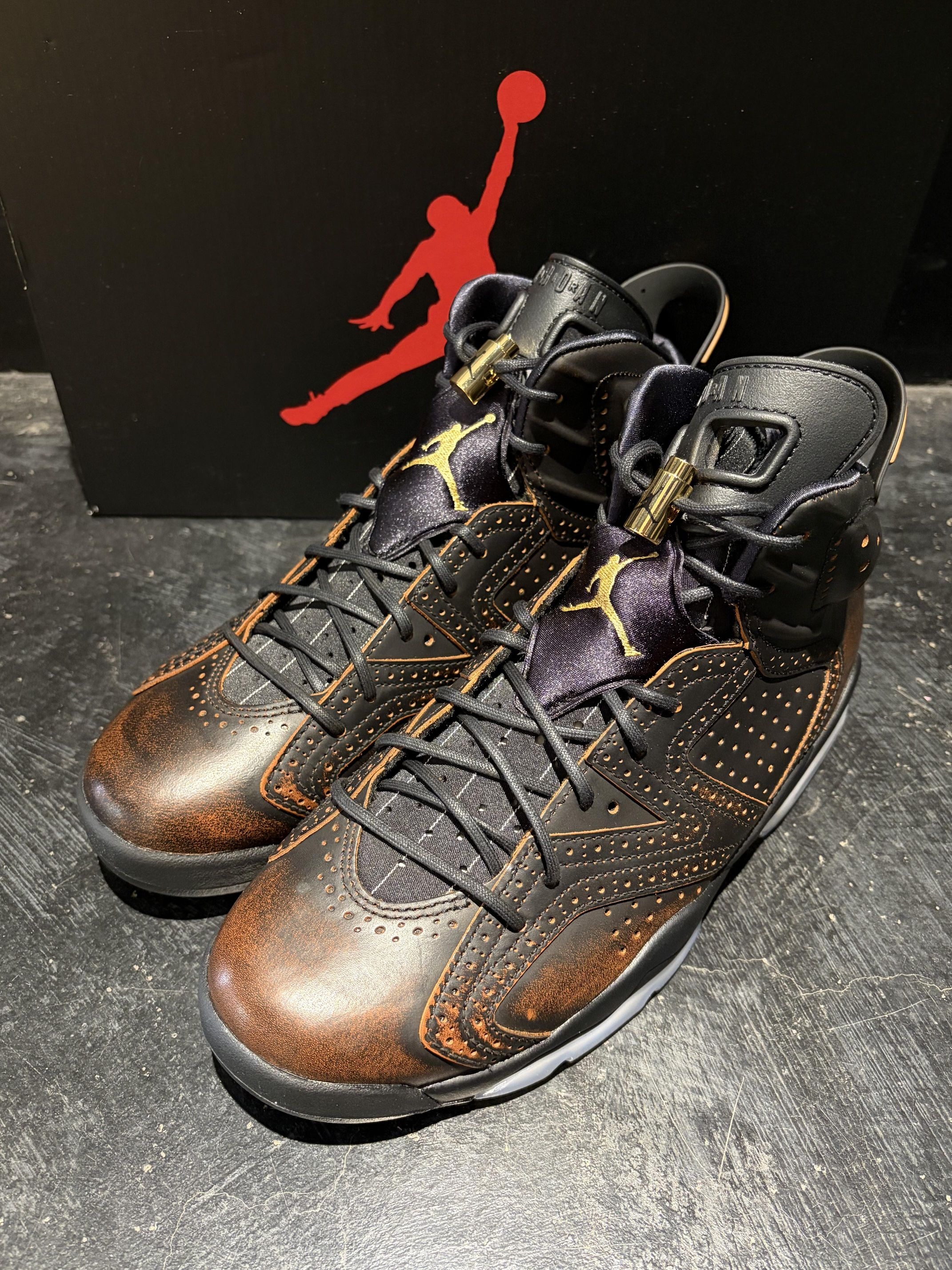 AJ 6 玄武 自带故事感的质感球鞋