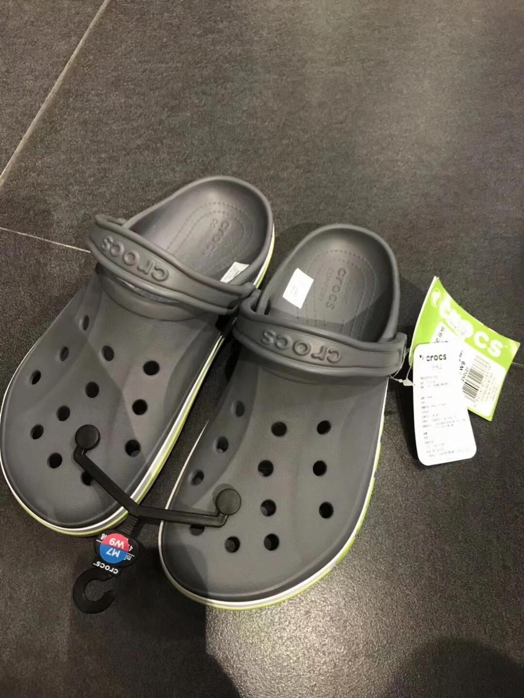 最爱的洞洞鞋crocs