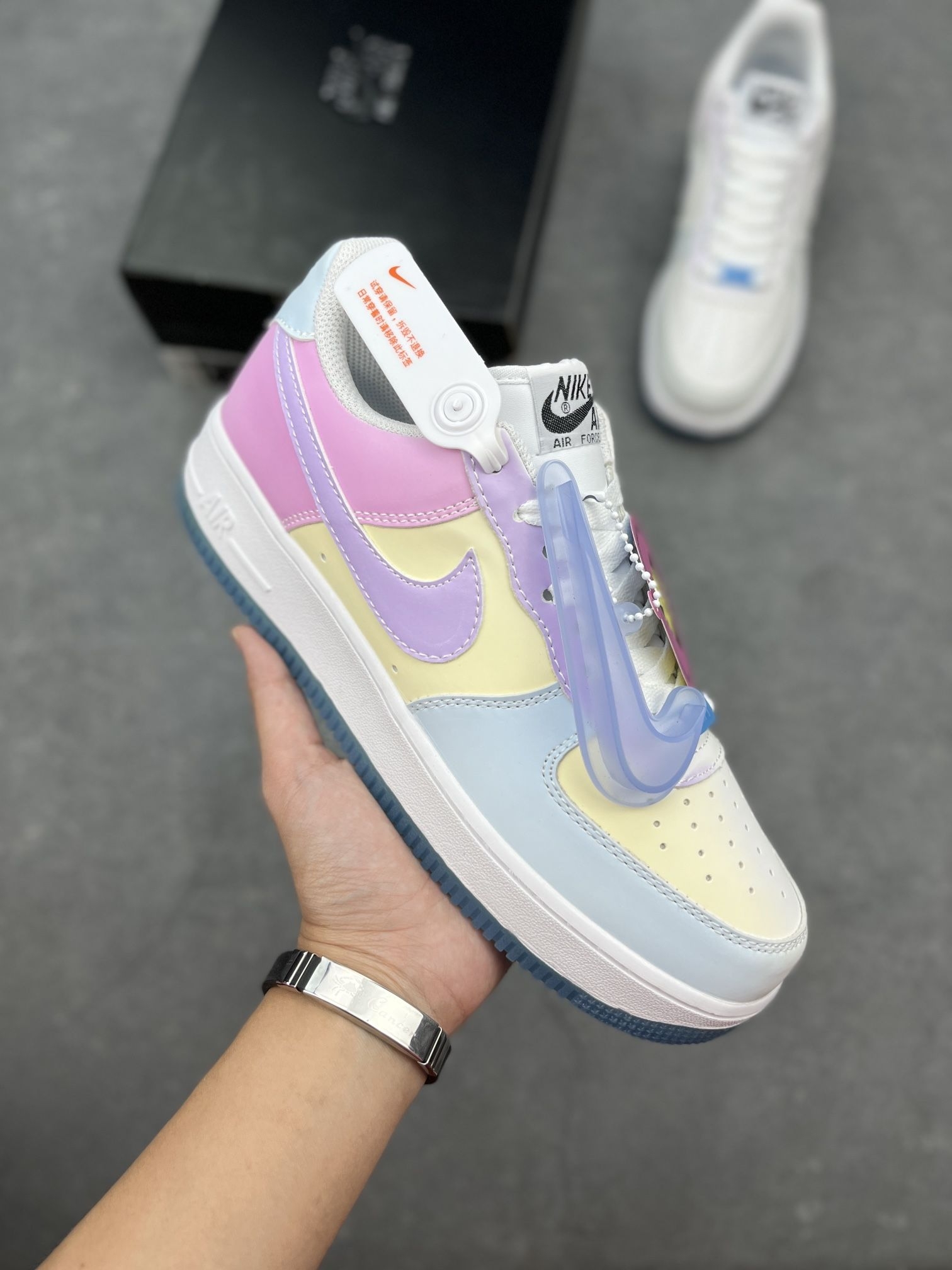 AF1 紫外线变色龙｜夏天专属的小惊喜✨