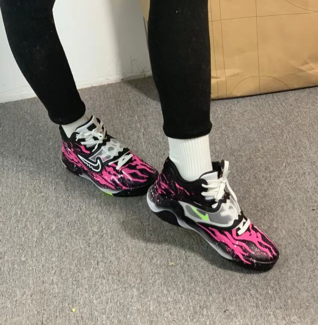 Nike Renew Elevate 3 逸动-BOX粉黑低帮篮球鞋