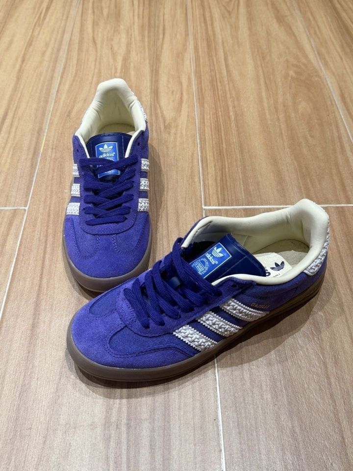 1. 阿迪达斯Gazelle复古德训鞋，