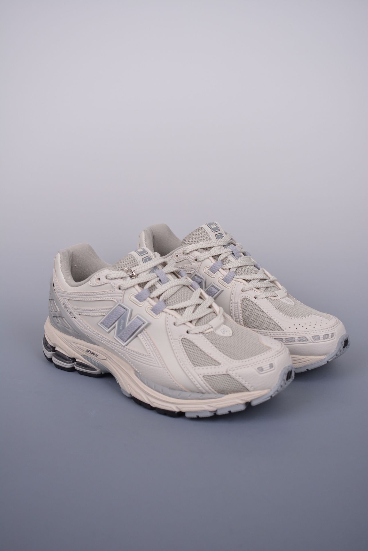 被问爆的New Balance 1906R奶白配色，今年618必入老爹鞋