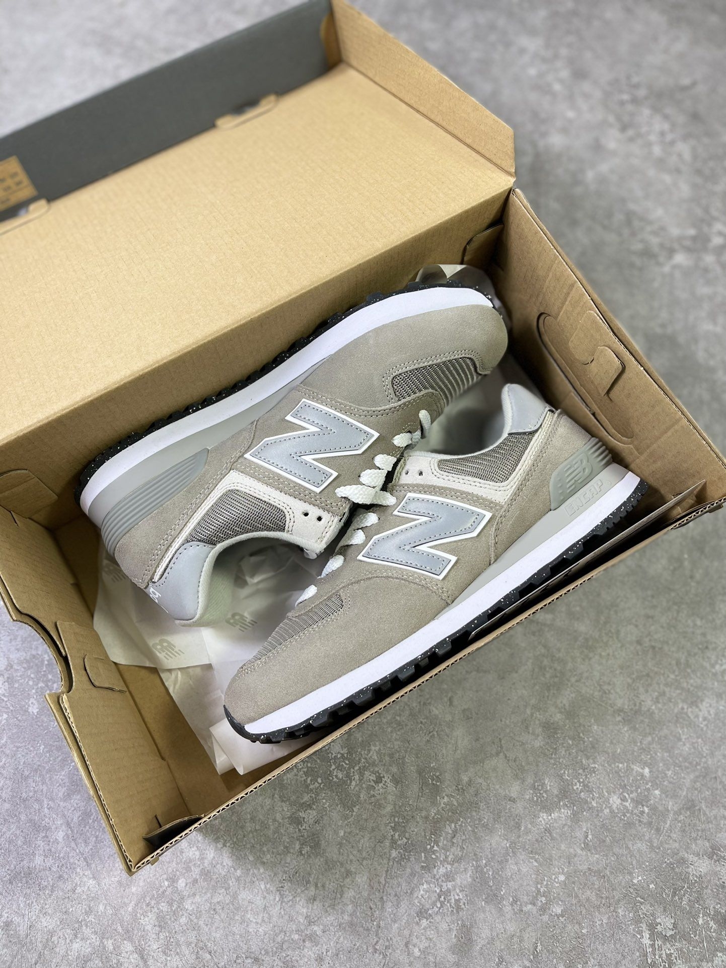 New Balance 574灰棕开箱分享