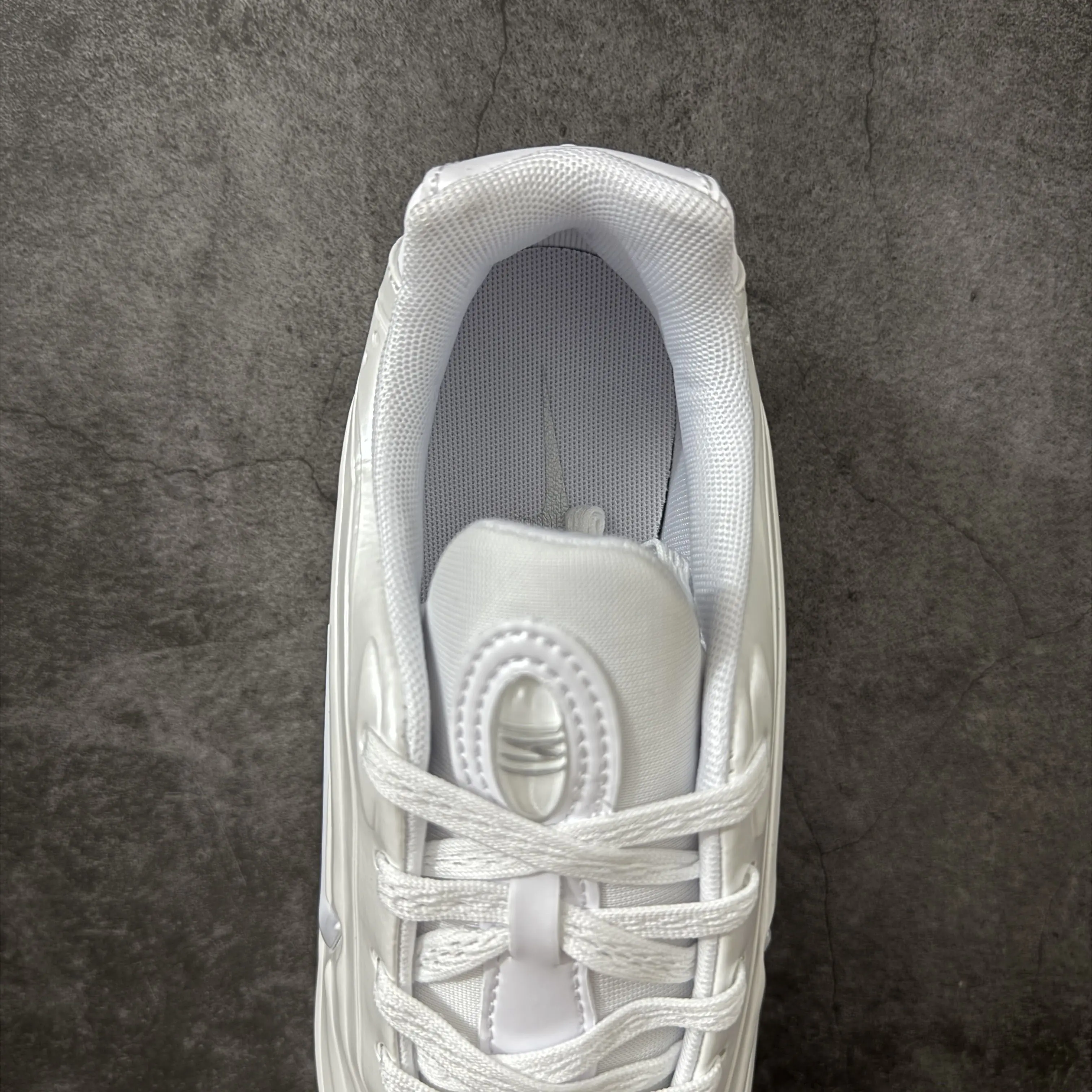 柳智敏同款Nike白气柱球鞋|干净清爽超百搭