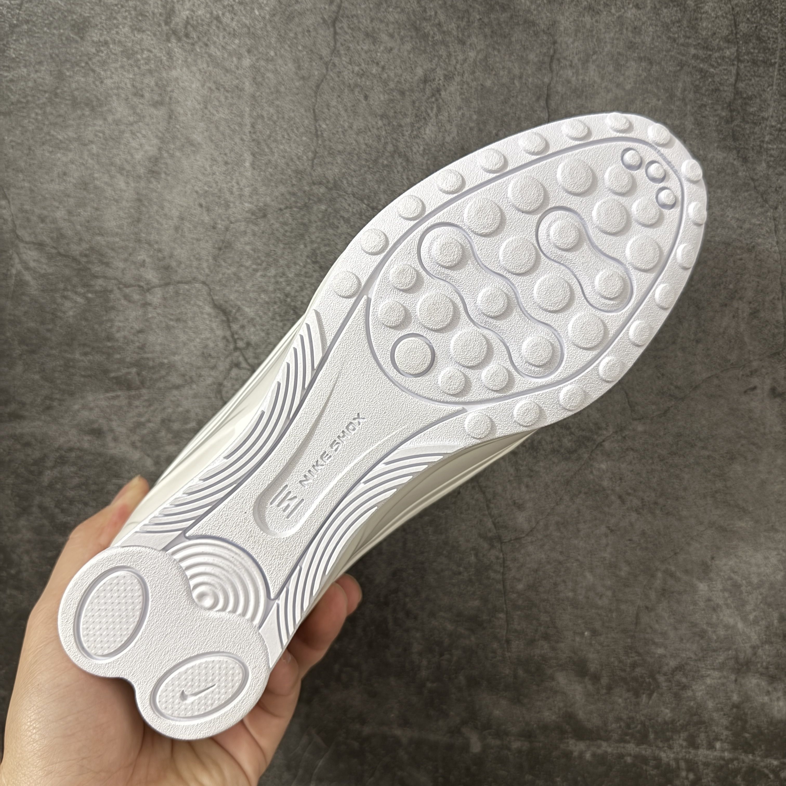 柳智敏同款Nike白气柱球鞋|干净清爽超百搭