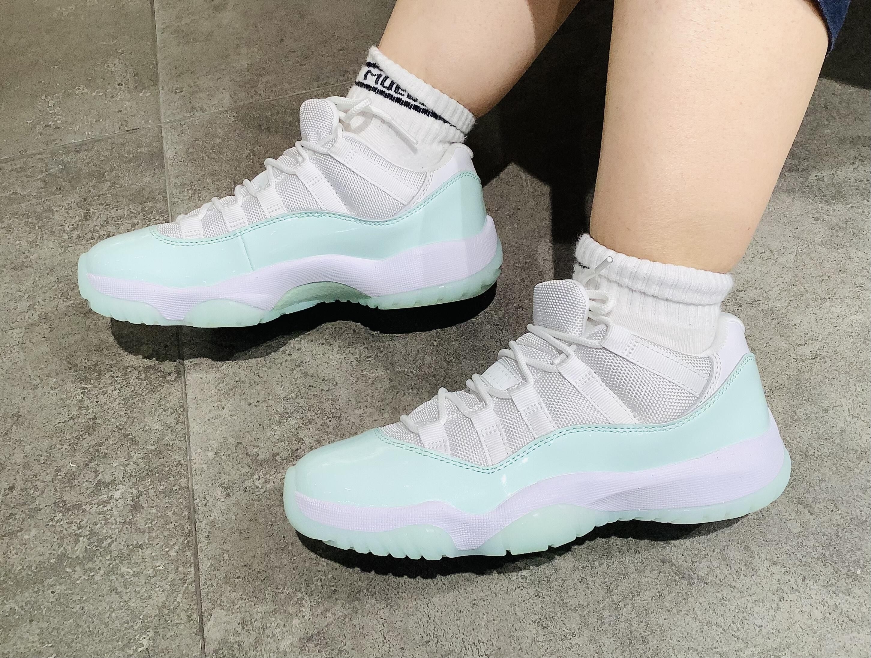 救命！AJ11这抹冰蓝直接戳中少女心💙 