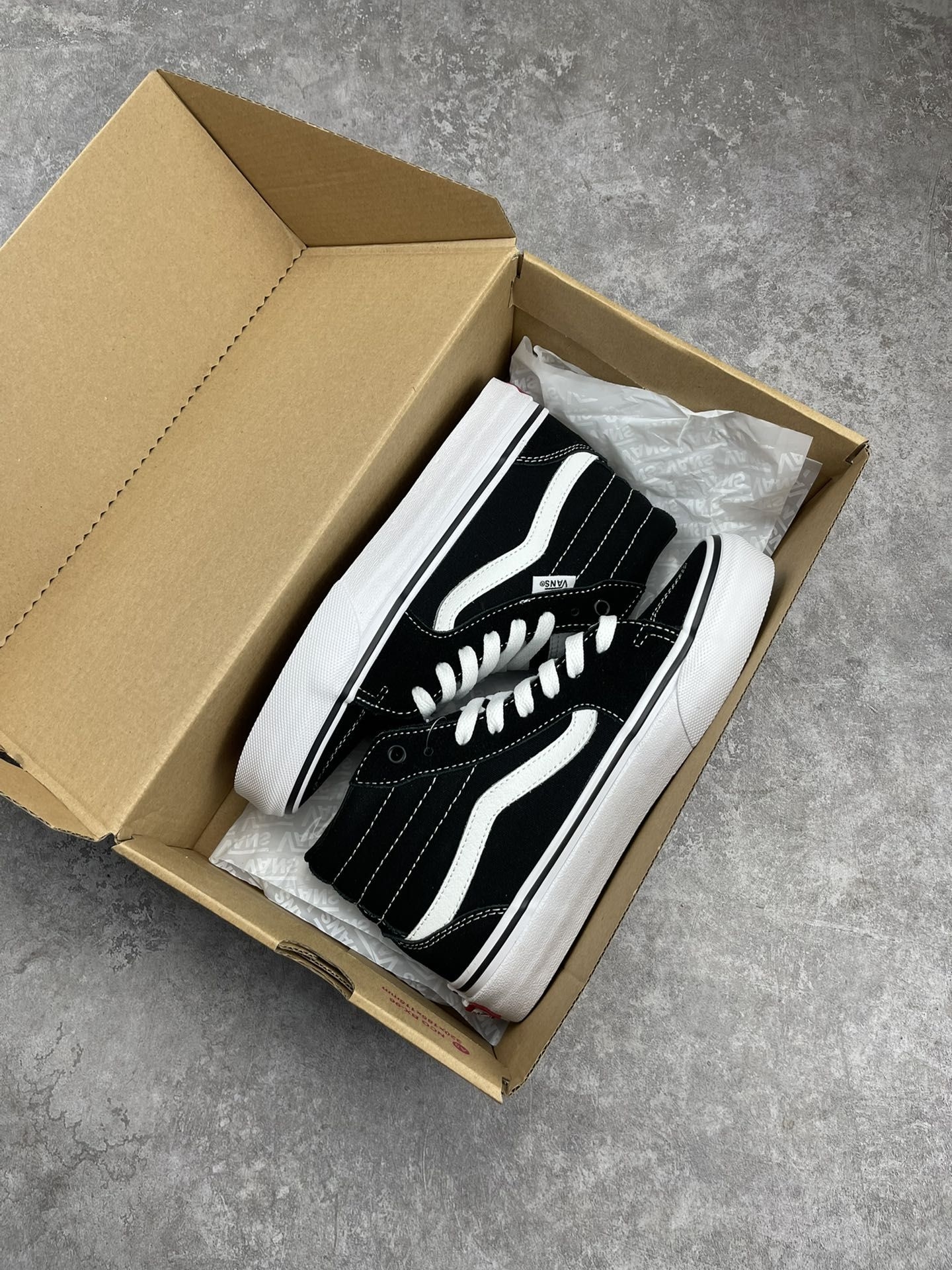 经典黑高帮Vans|万年百搭的通勤休闲鞋