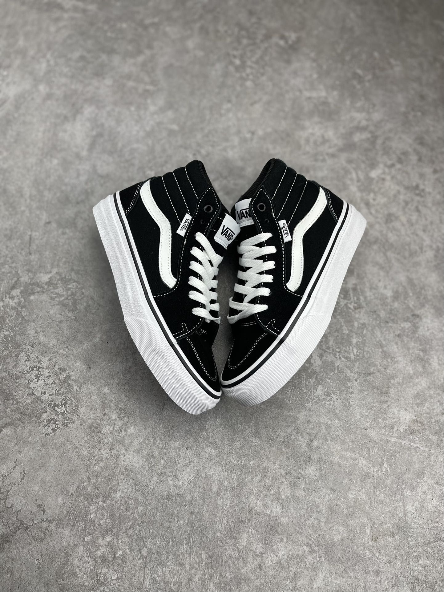 经典黑高帮Vans|万年百搭的通勤休闲鞋