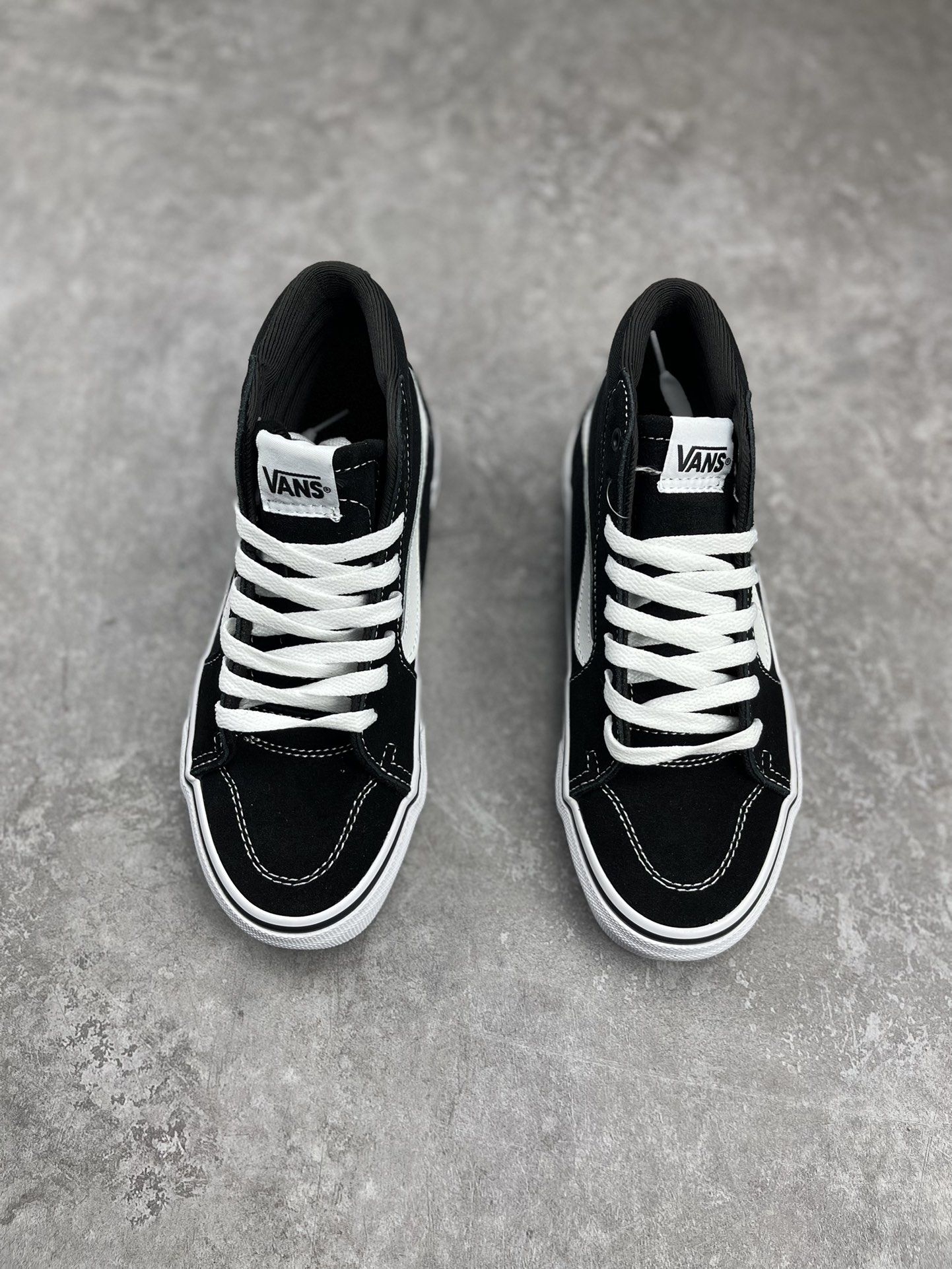 经典黑高帮Vans|万年百搭的通勤休闲鞋