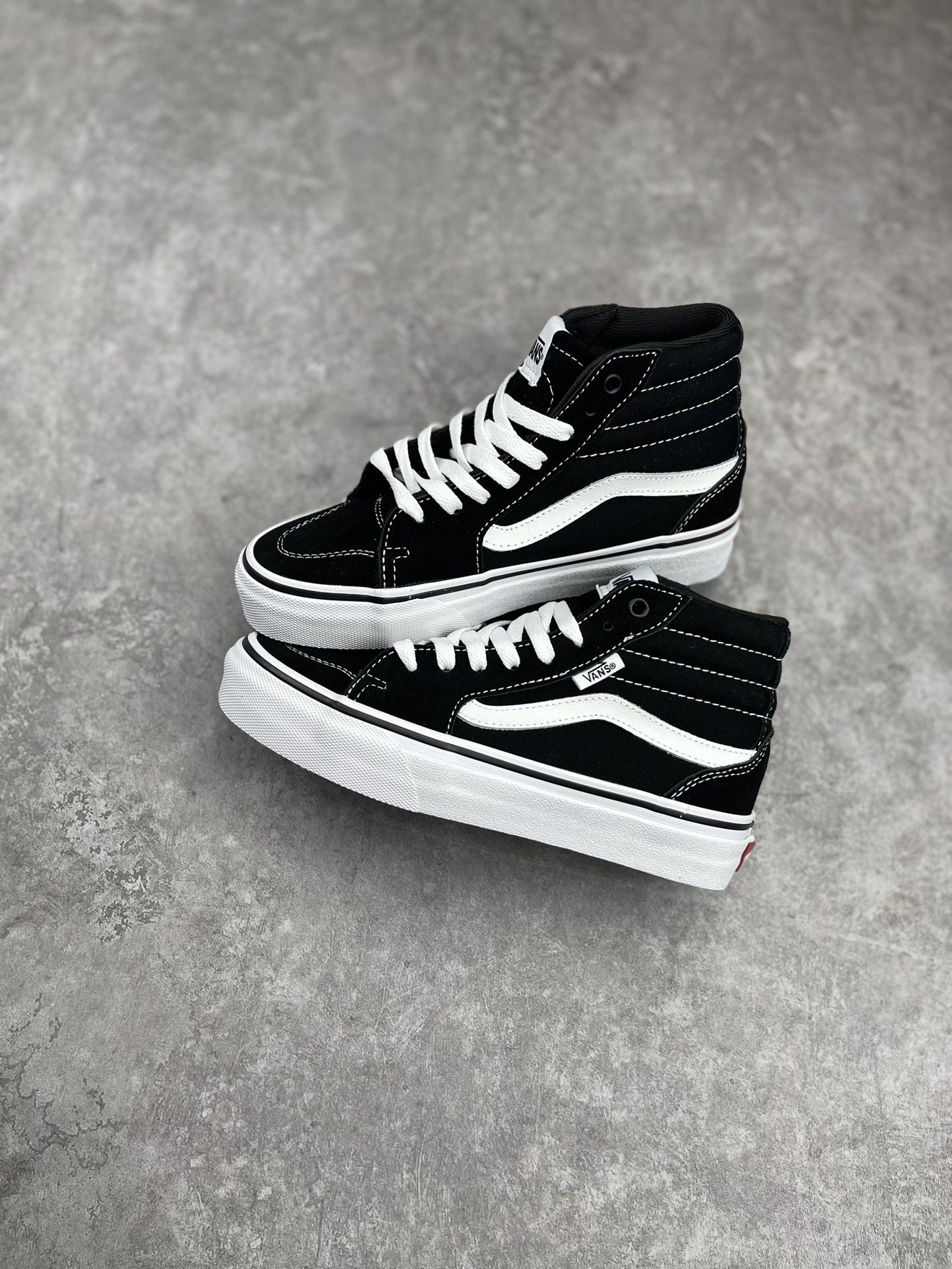 经典黑高帮Vans|万年百搭的通勤休闲鞋