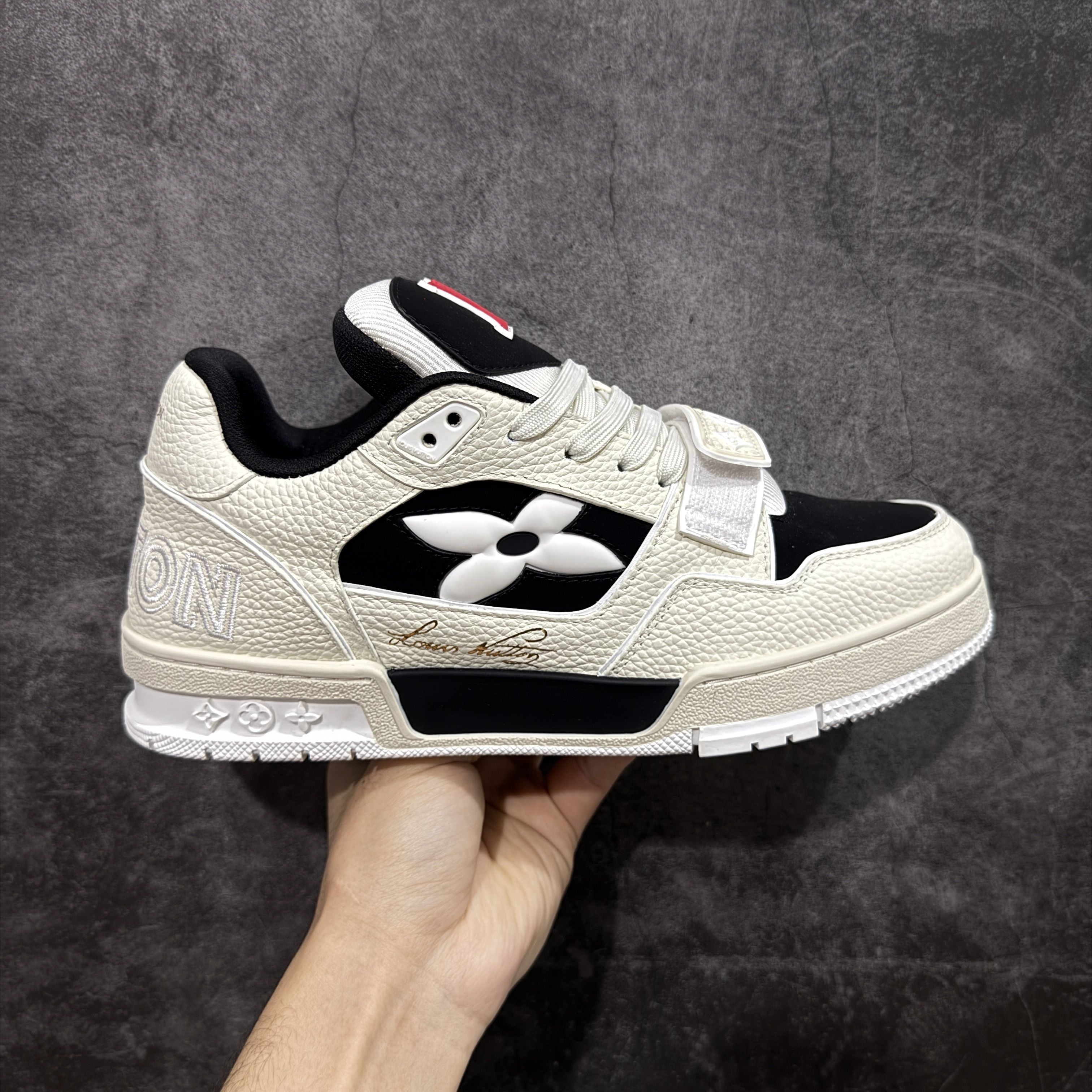LV Trainer黑色款实穿分享