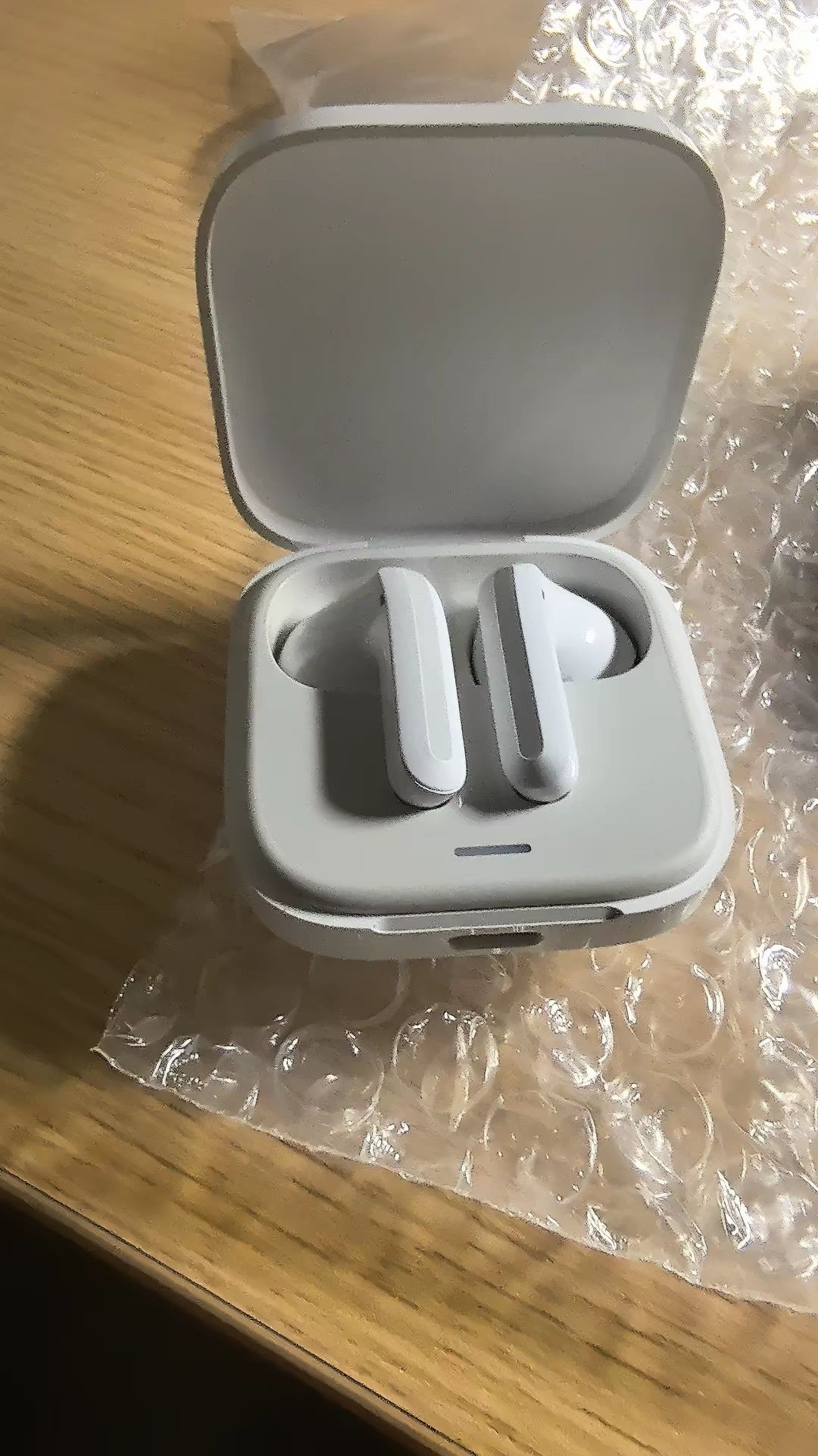 很好 价格比较实惠 和我的手机很适配，用