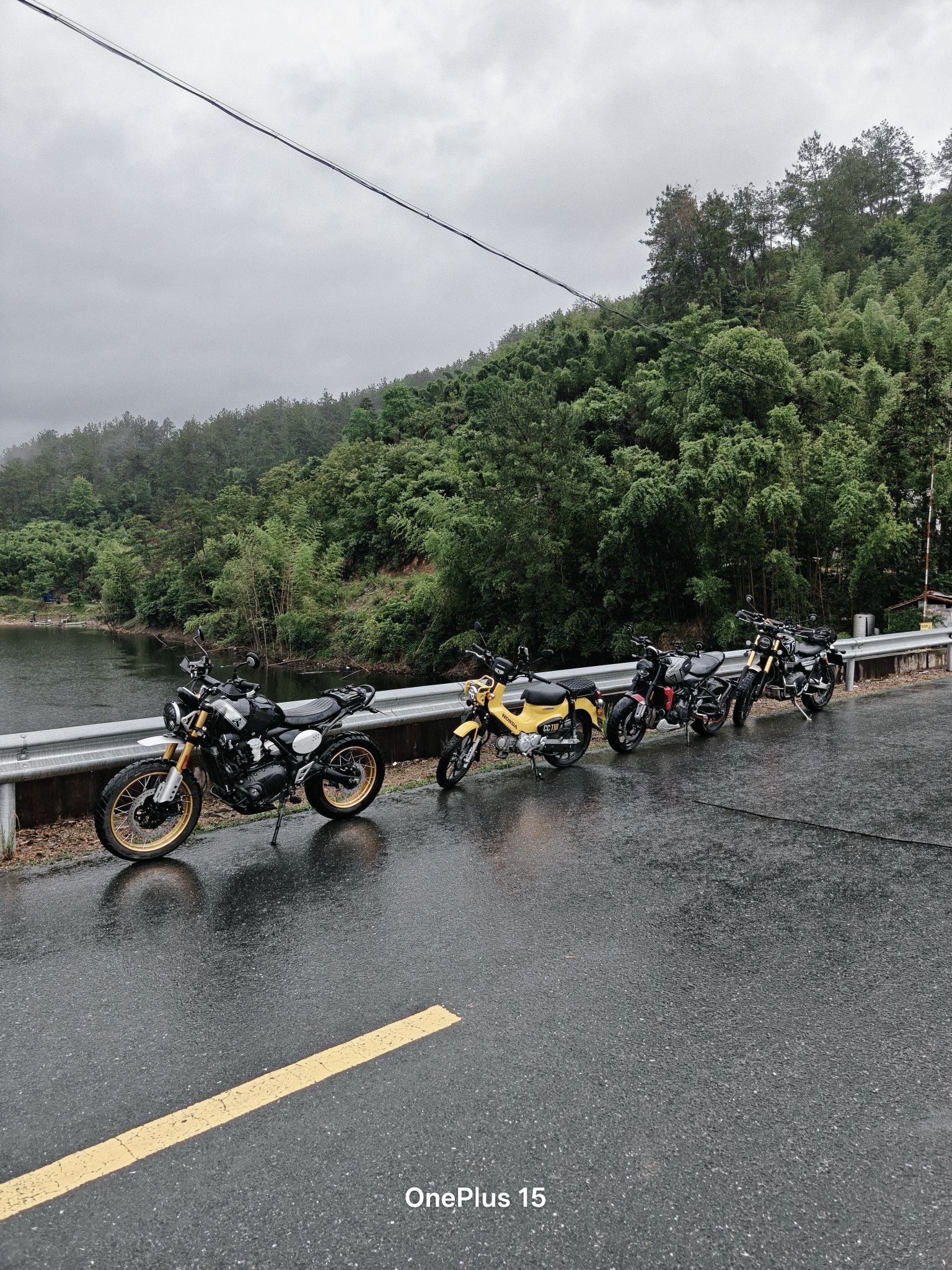 雨骑50公里就为了看这个瀑布,又惨又爽
