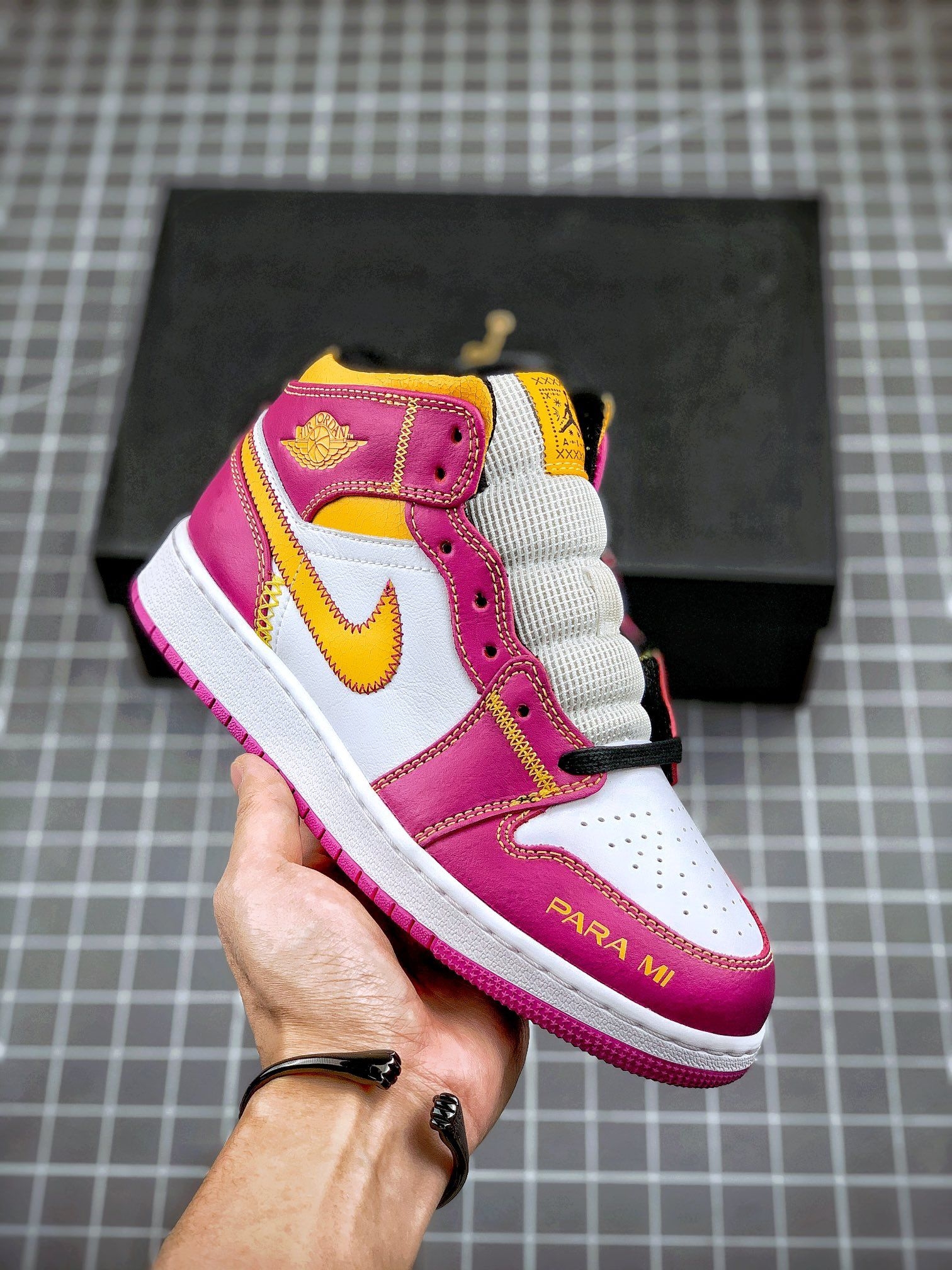 Air Jordan 1 2020亡灵节中帮 开箱分享