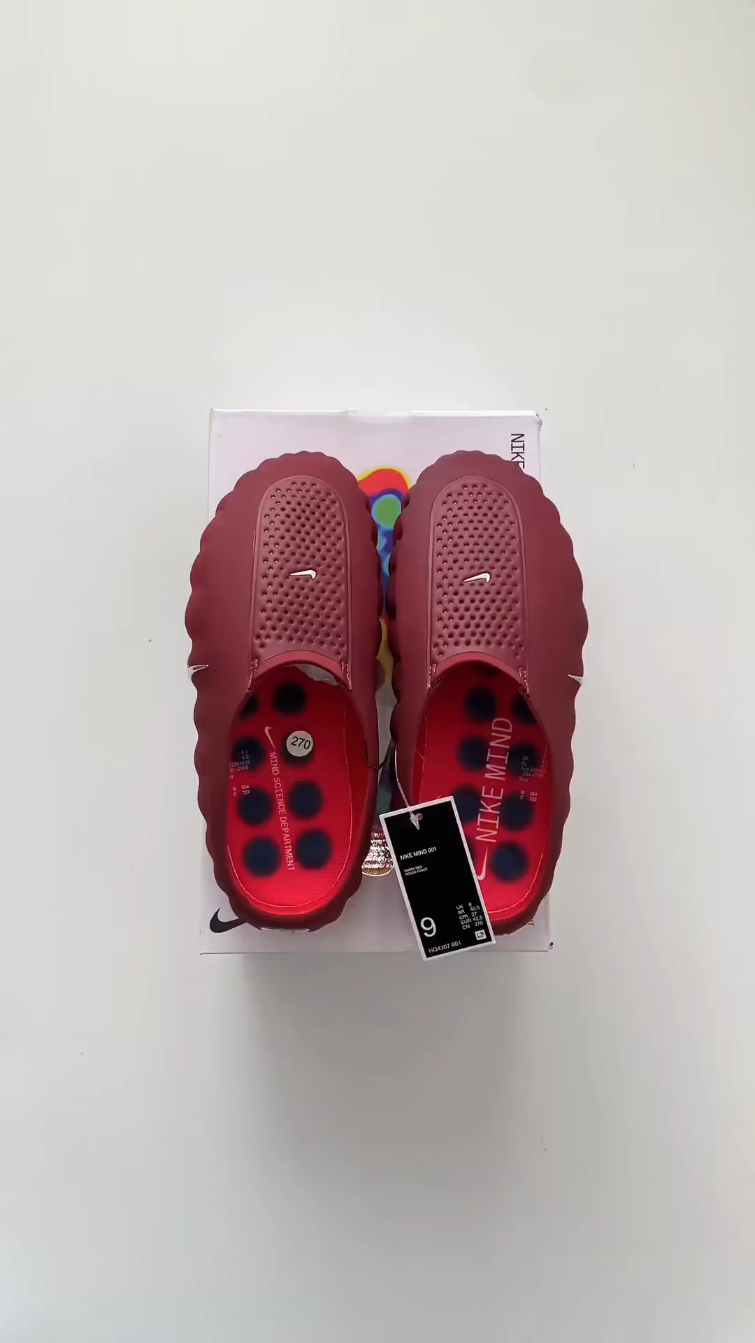 Nike Mind 001｜把神经科学穿在脚上，这双“赛前拖鞋”到底有多顶？