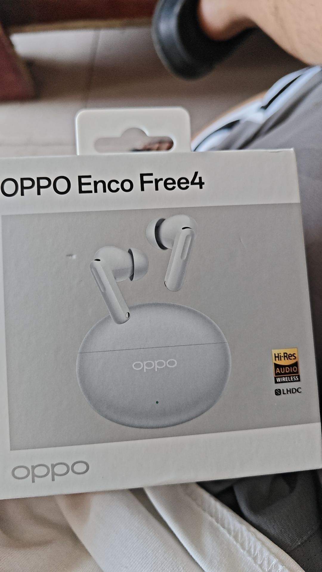OPPO Enco Free4是一款综合