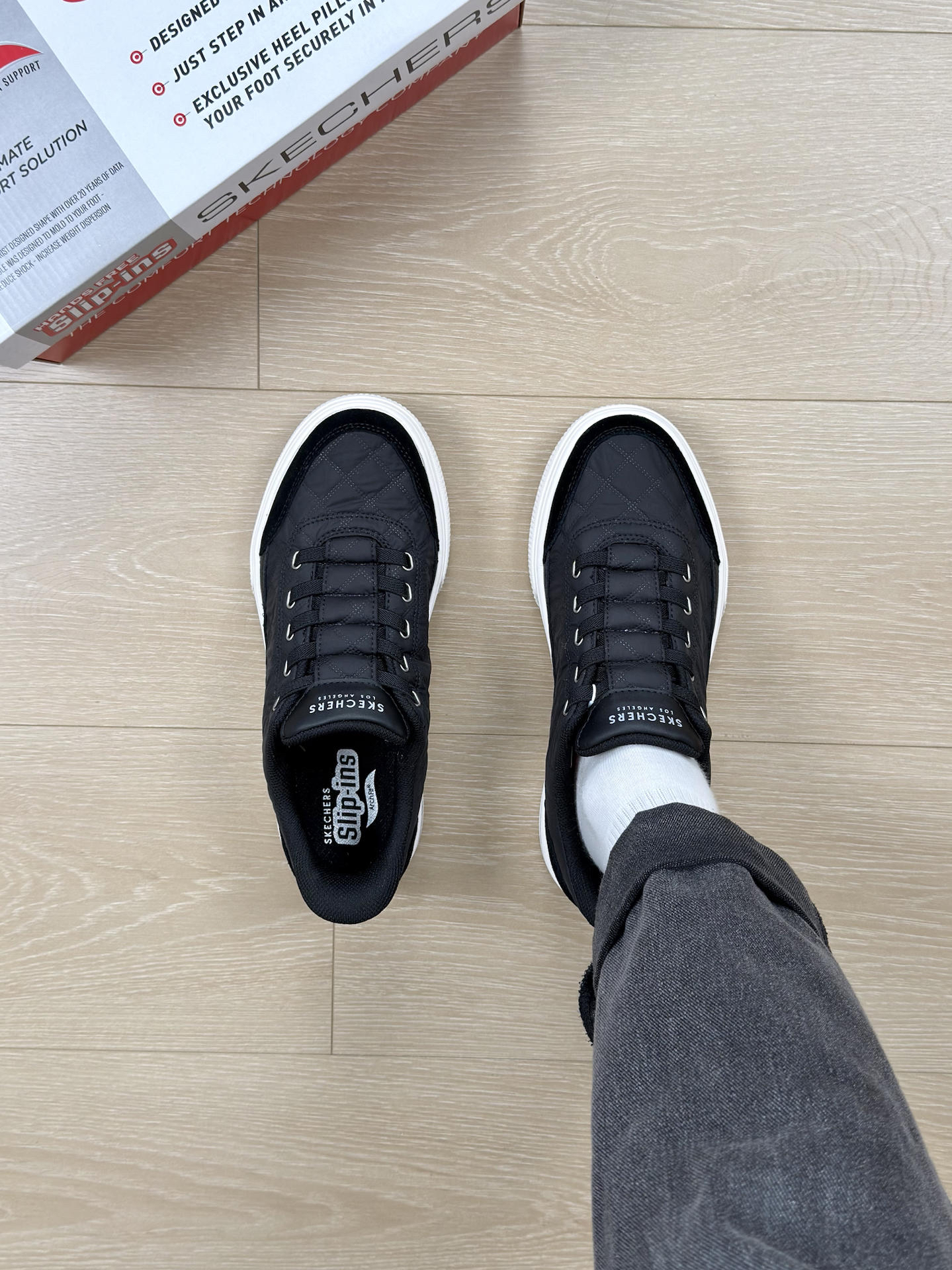 早八通勤懒人鞋⁉️不用弯腰系鞋带 脚感还很舒服