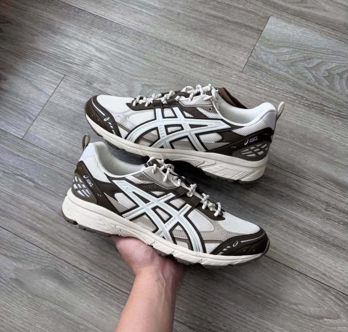 ASICS GEL系列美拉德风｜复古跑鞋界的“焦糖拿铁”，百搭又显脚小