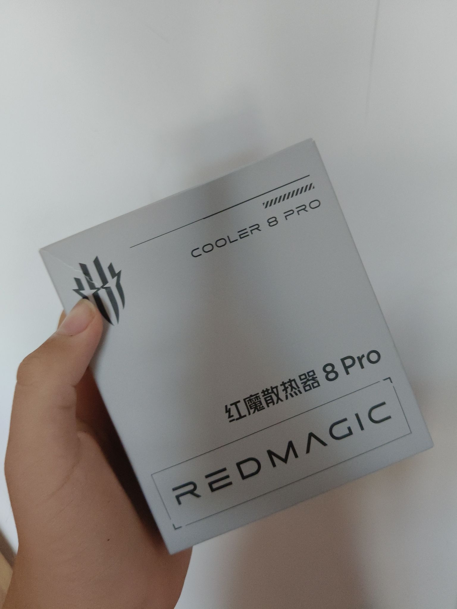 很不错，但是得配45瓦的充电器