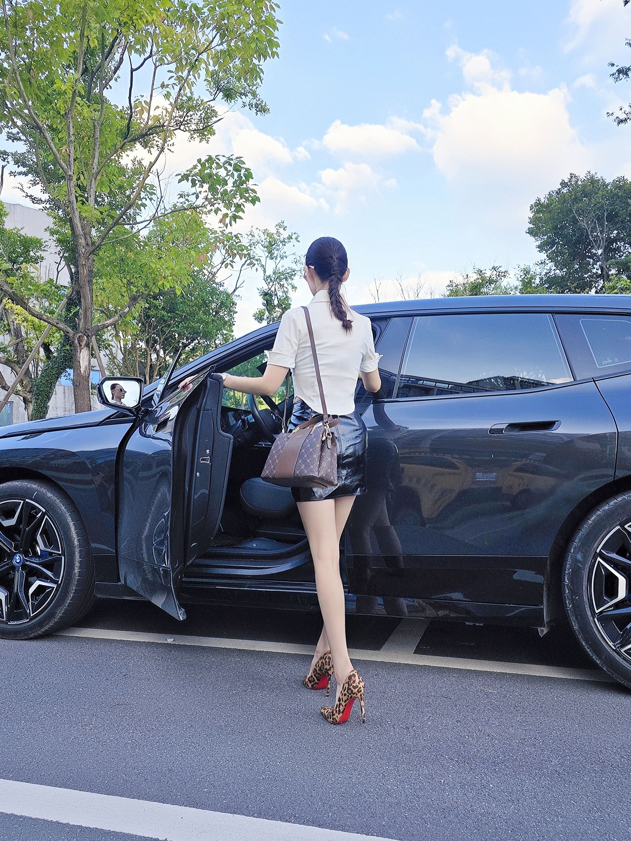 优雅通勤OOTD～好看到不想换😍