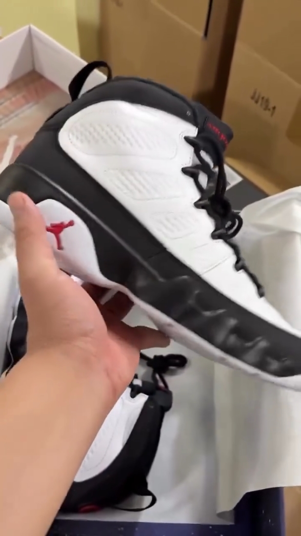 经典永不落幕！Air Jordan 9 Retro「白黑红」，AJ系列的里程碑之作