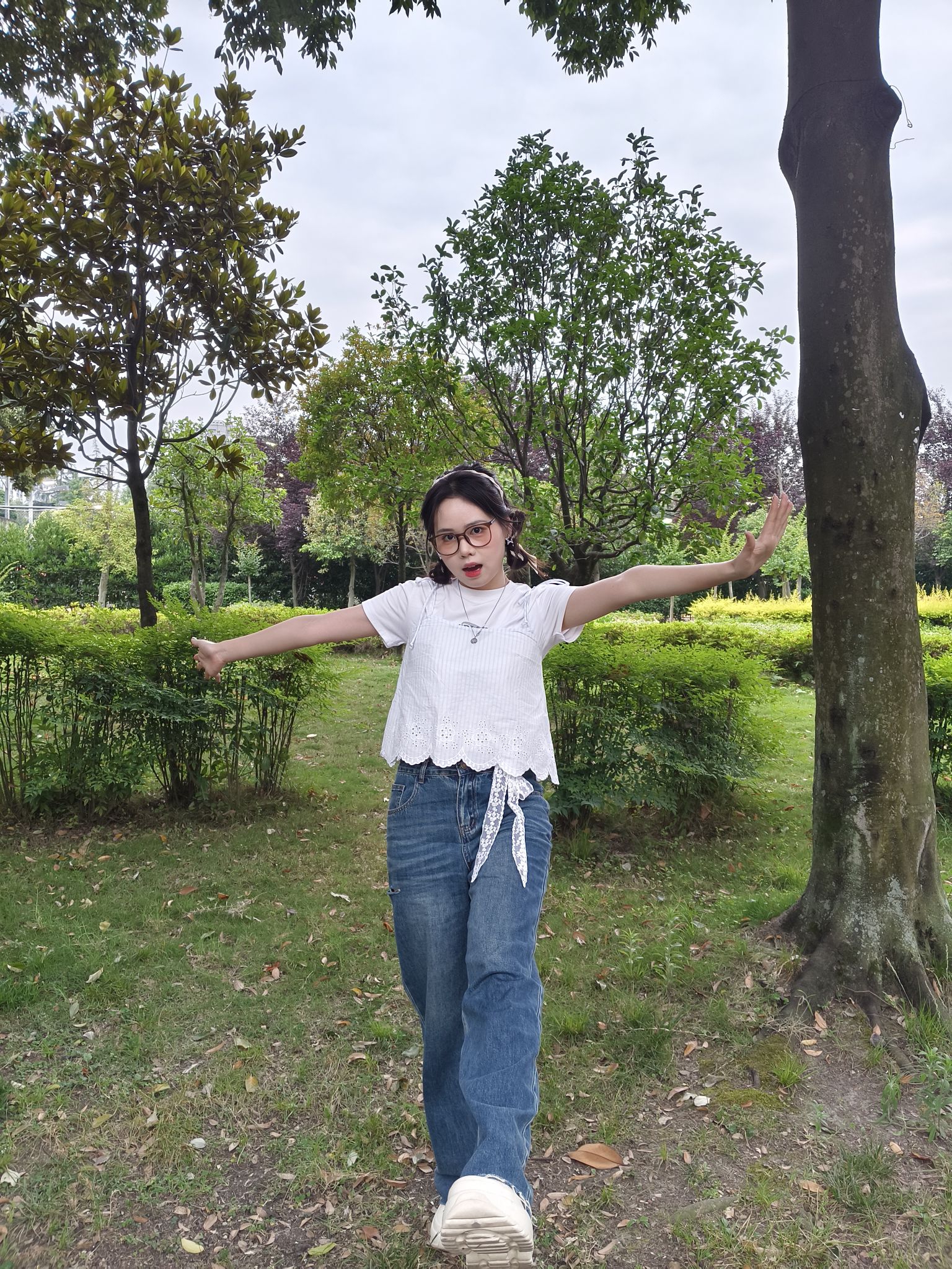 🌈不费力的松弛感｜夏天蓝调穿搭出片公式！