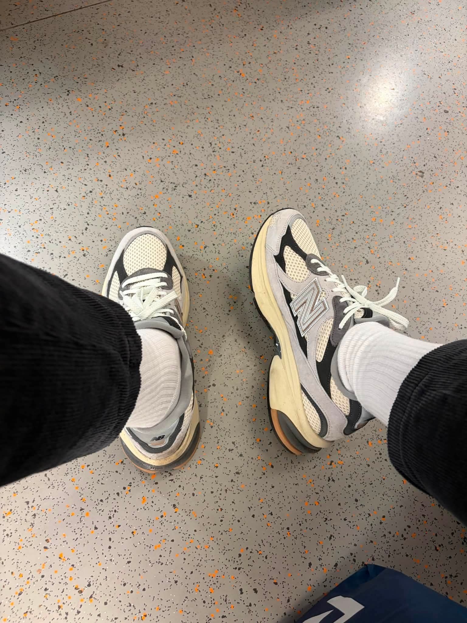 复古神鞋🔥New Balance 2002R 灰黑生胶配色层次感拉满