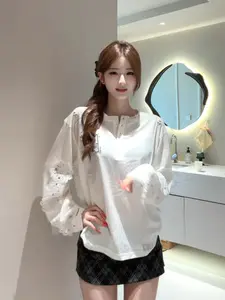 慵懒松弛感✨蕾丝拼接长袖+格纹半裙 甜酷氛围感拉满