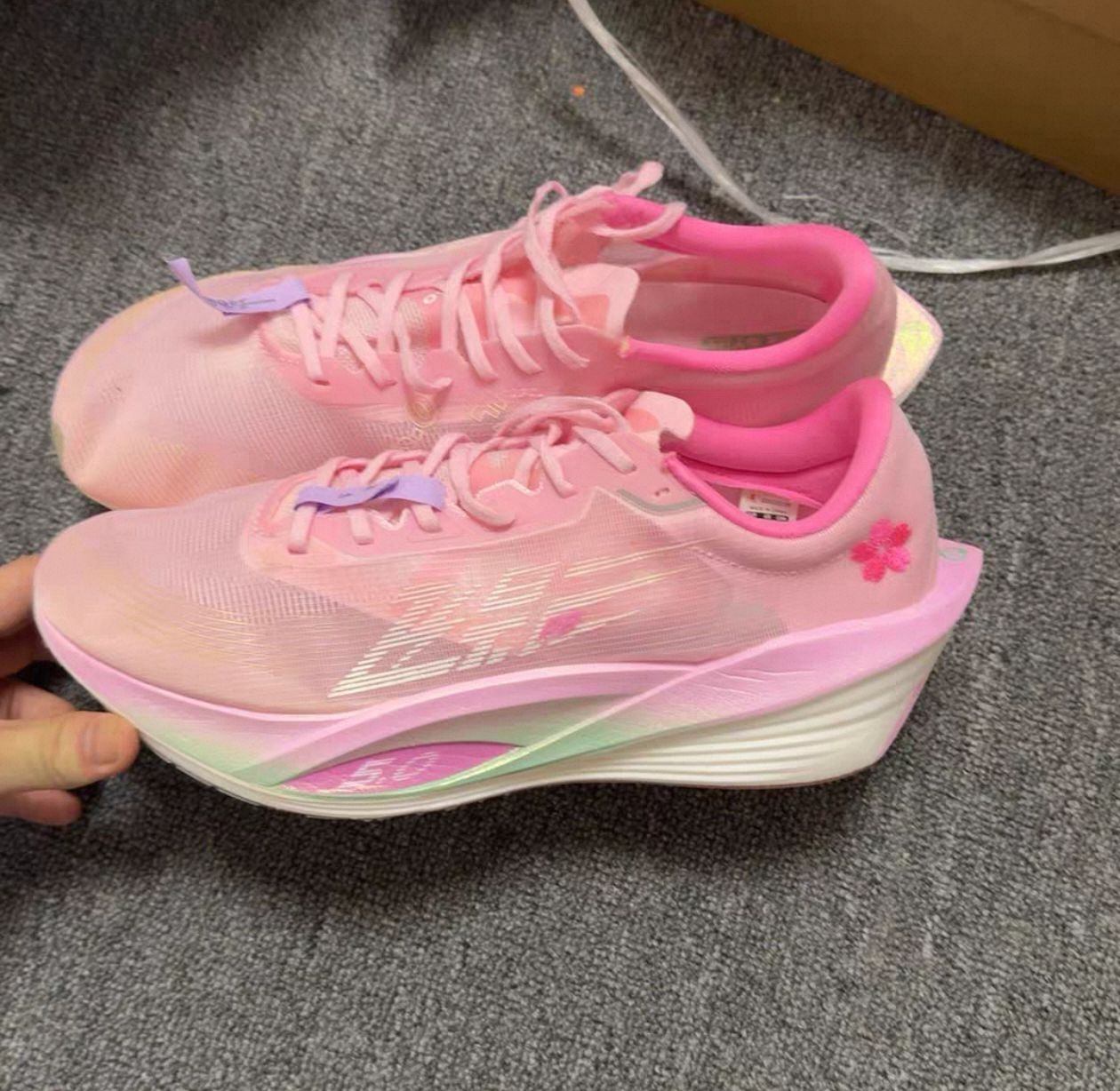 依旧粉色