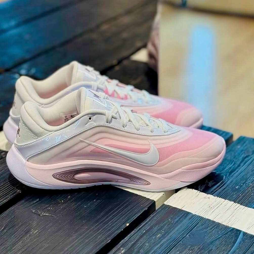 💖WNBA女神战靴｜阿贾威尔逊A'One粉白渐变赏析