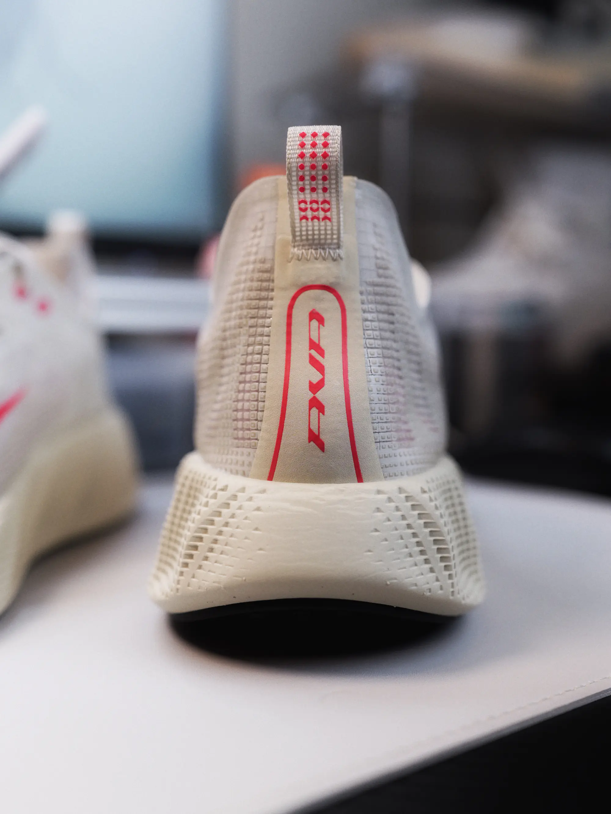 「舒适的奥义」Nike AVA X交上的答卷