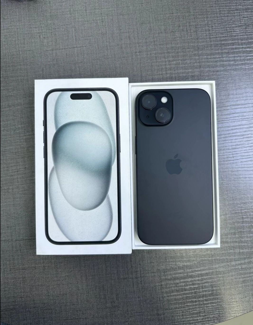 iPhone15黑色配色夯爆了！