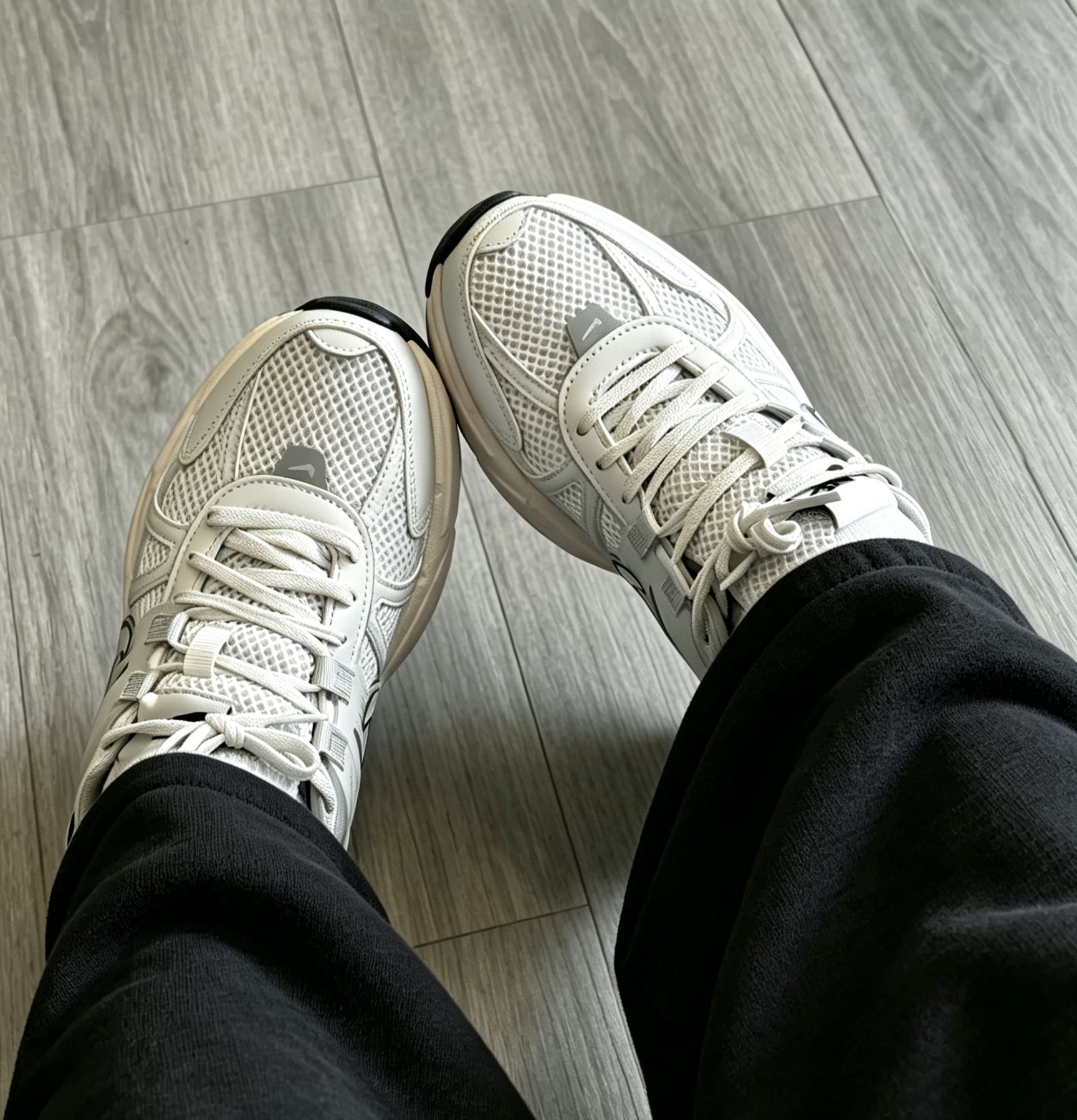 Nike网面复古跑鞋，春夏穿透气又显腿细✨