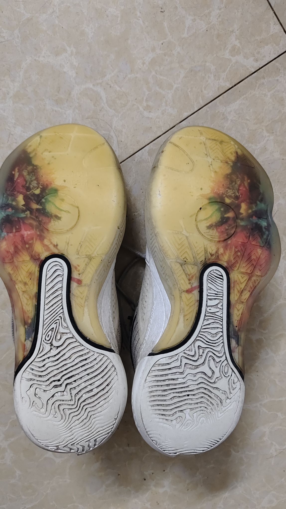 挺韧的不是很耐磨