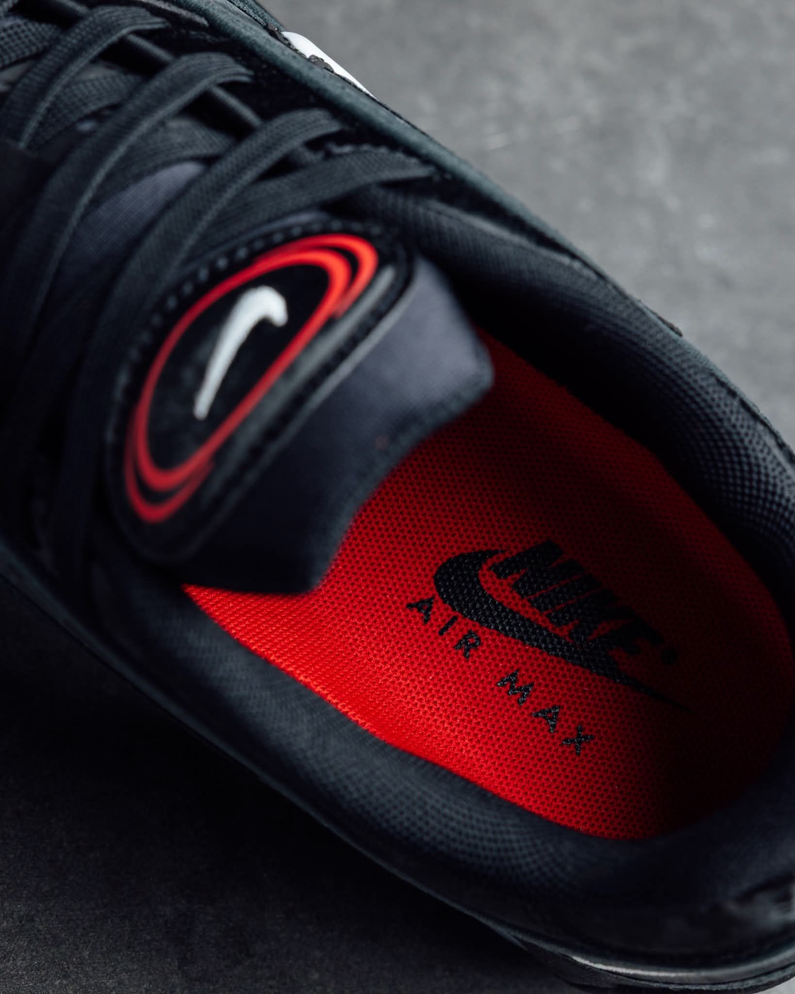Nike Air Max95 Joga Bonito R9全方位解析|小罗主题黑暗纹复古跑鞋