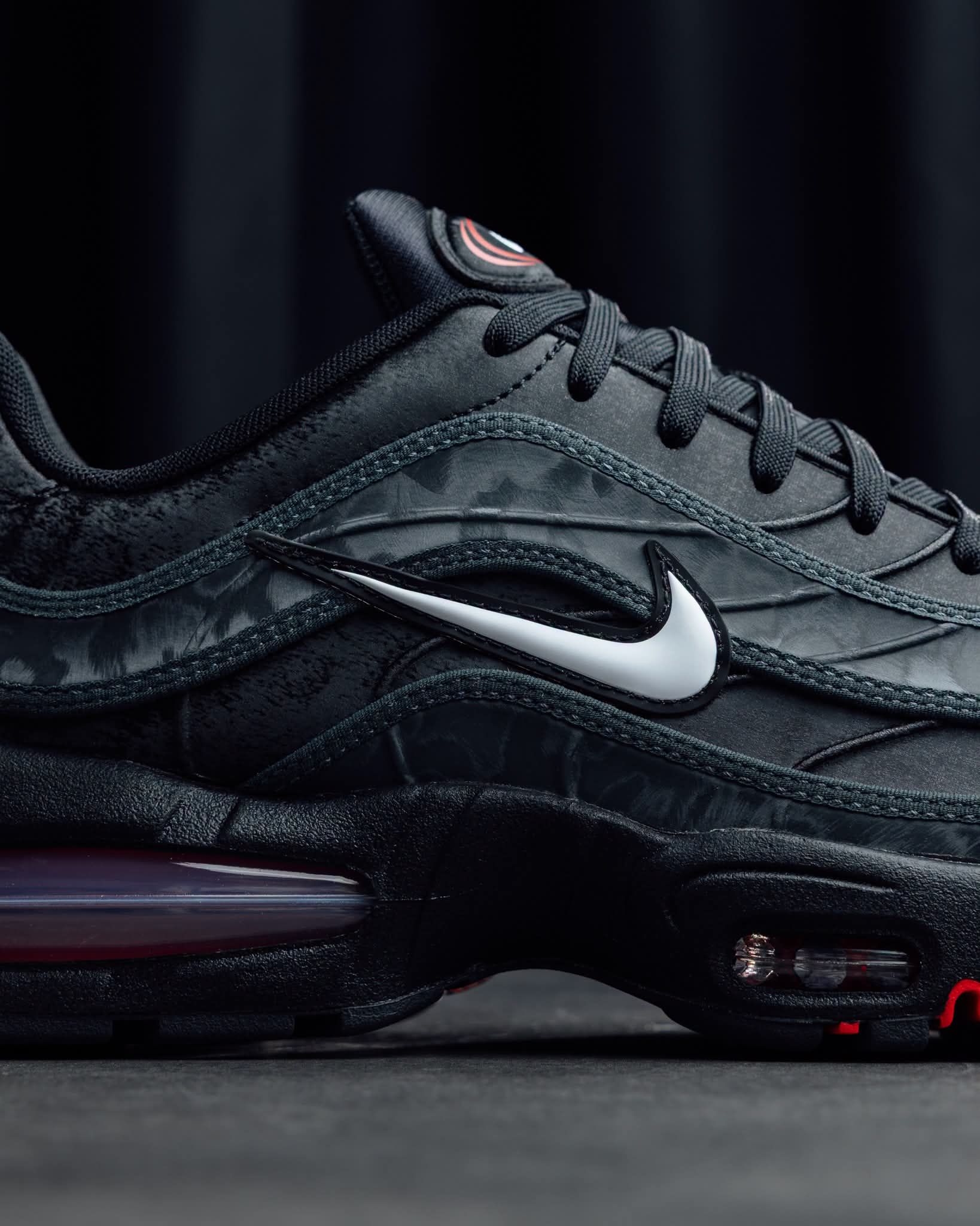 Nike Air Max95 Joga Bonito R9全方位解析|小罗主题黑暗纹复古跑鞋