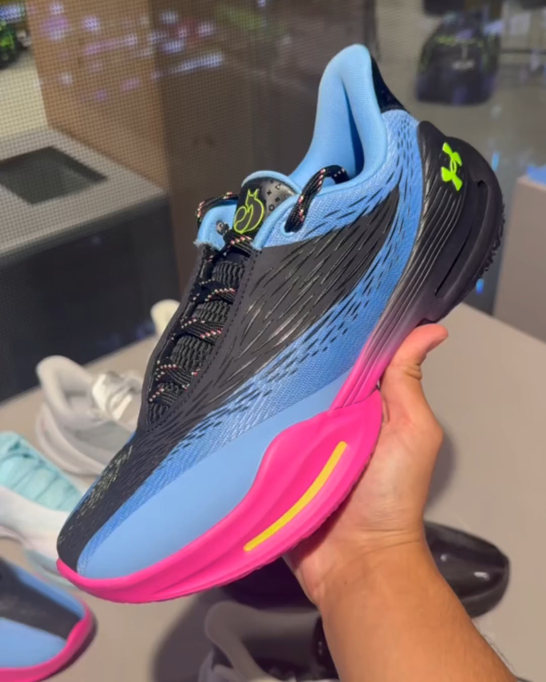 Under Armour UA Fox3德阿隆·福克斯三代全方位解析｜后卫签名篮球鞋多配色曝光