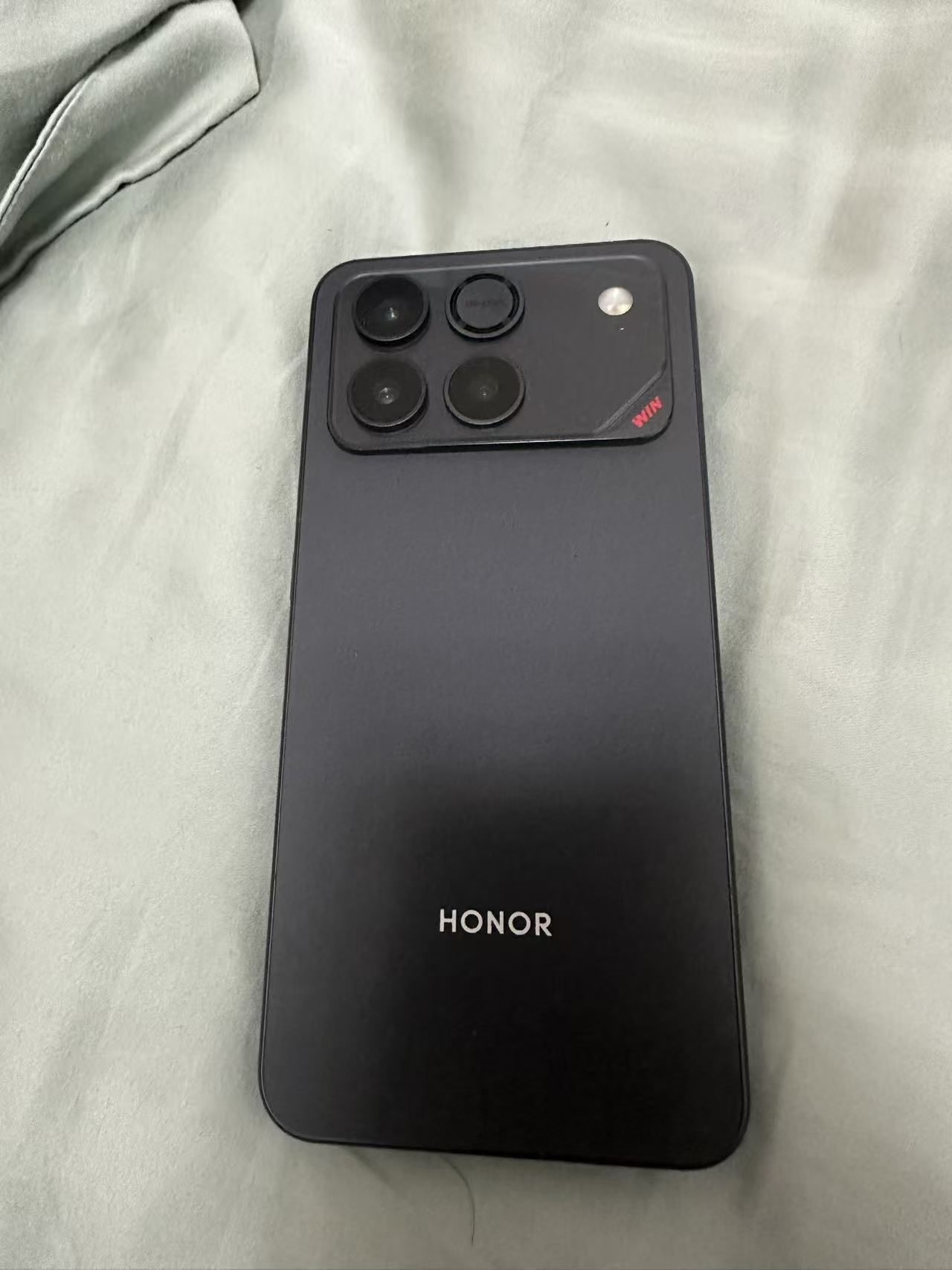 HONOR WIN
