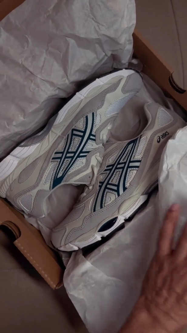 Asics Gel‑NYC｜灰蓝复古开箱，复古慢跑鞋颜值天花板✨
