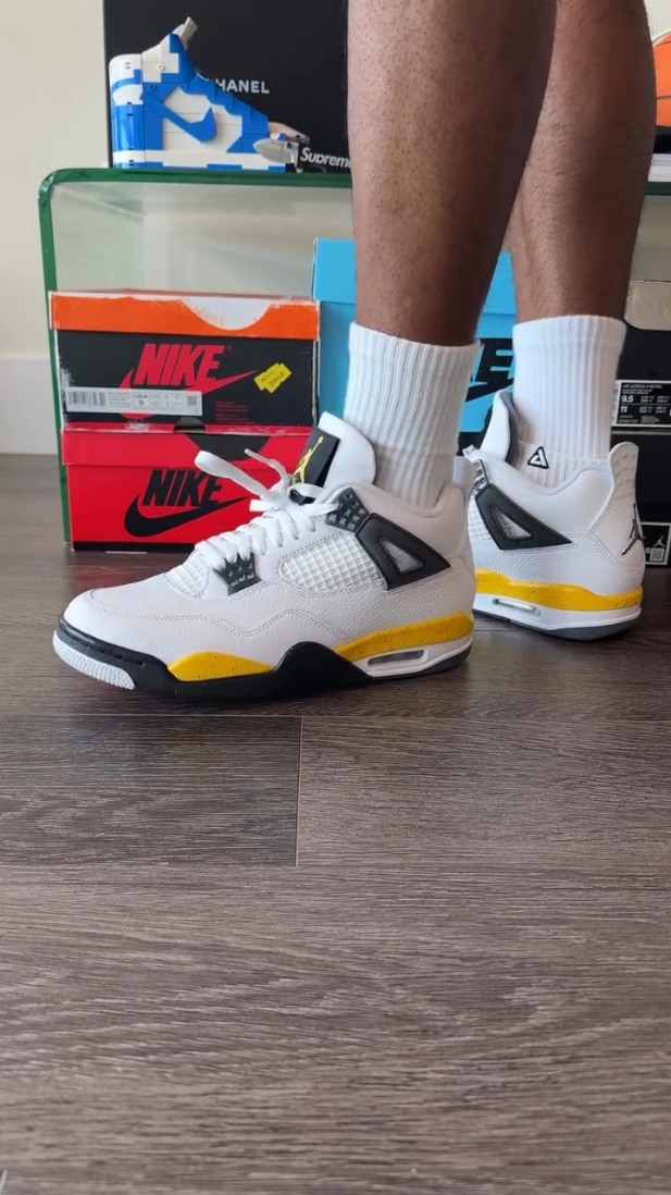 上脚实拍！Air Jordan4白黄，百搭复古板鞋赏析