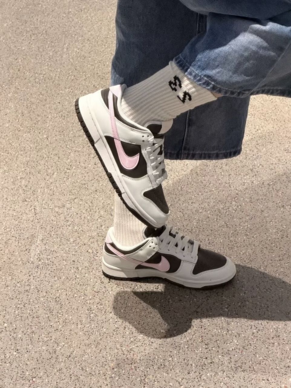 🖤黑粉Dunk二选一!搭裙子还是搭黑裤子?