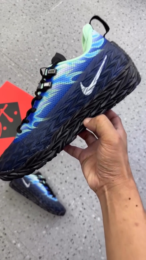 坎宁安一代｜Nike S.T.Charge蓝焰配色全方位解析