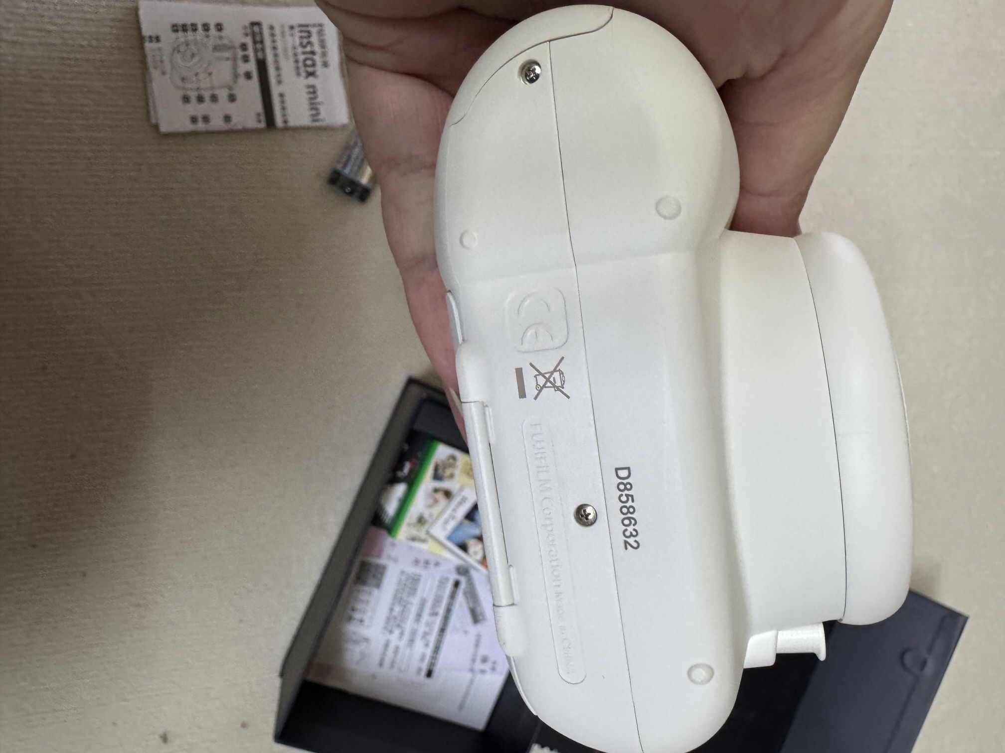 富士mini9奶白拍立得|复古氛围感神器,随手一拍,把生活瞬间变成实体相片