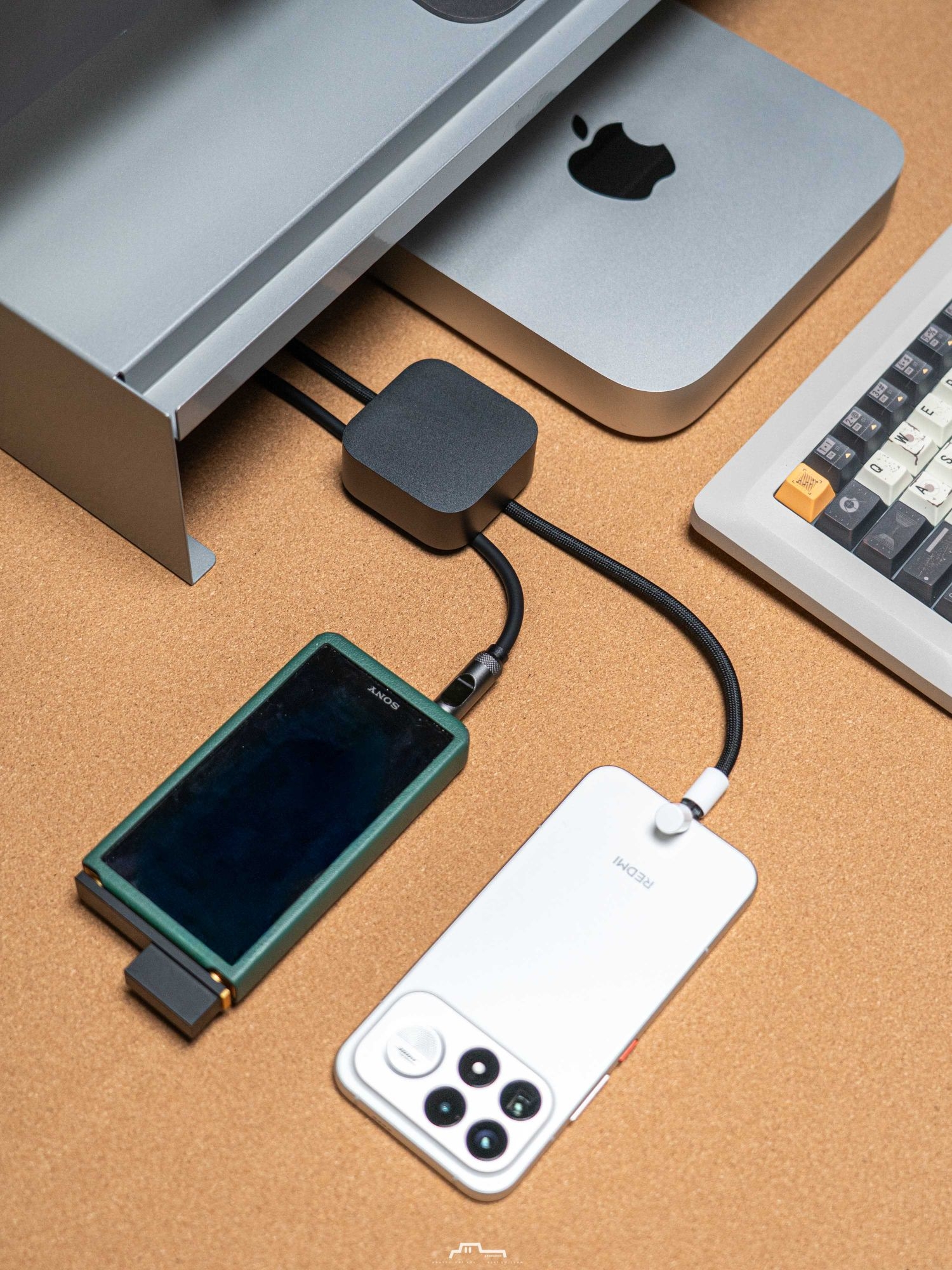 这个 mac mini 小方块,让你的桌面更干净