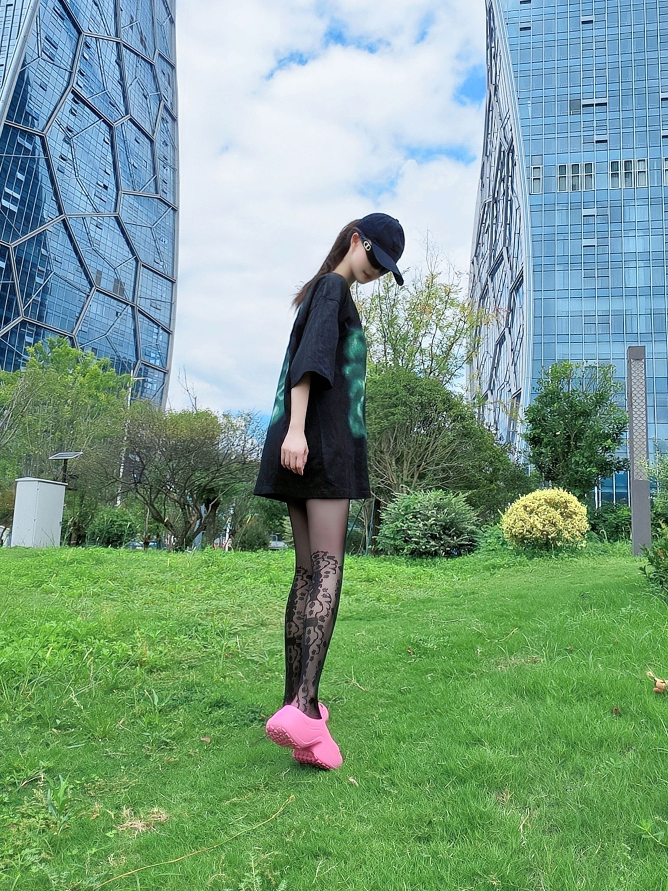 穿搭开学考能打几分｜随性反常规才能成为焦点😜