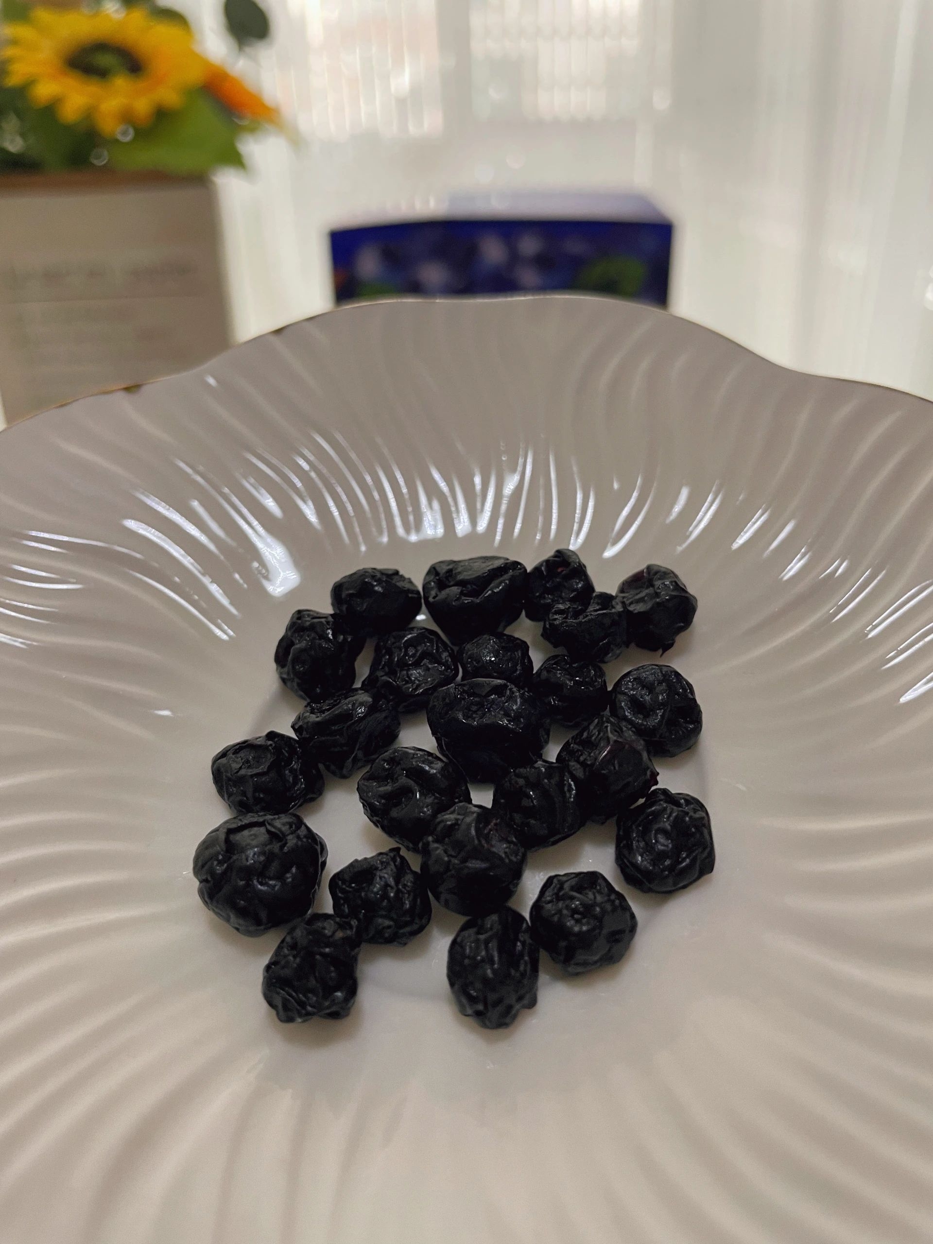 三只松鼠蓝莓干16g小袋装,酸甜软糯果味浓郁,解馋便携蜜饯小零食