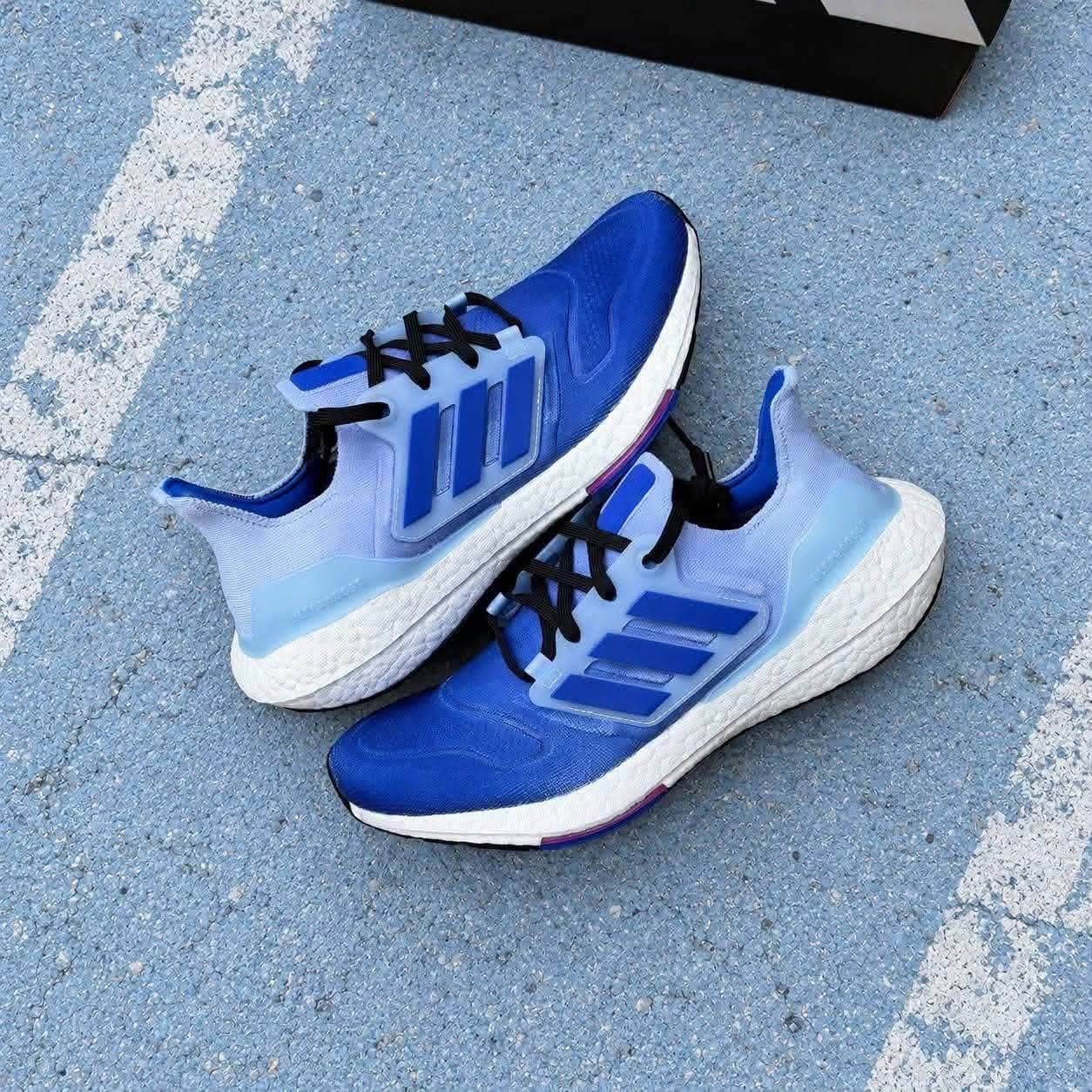💙adidas Ultraboost渐变蓝开箱｜蓝调渐变鞋面，UB经典爆米花中底