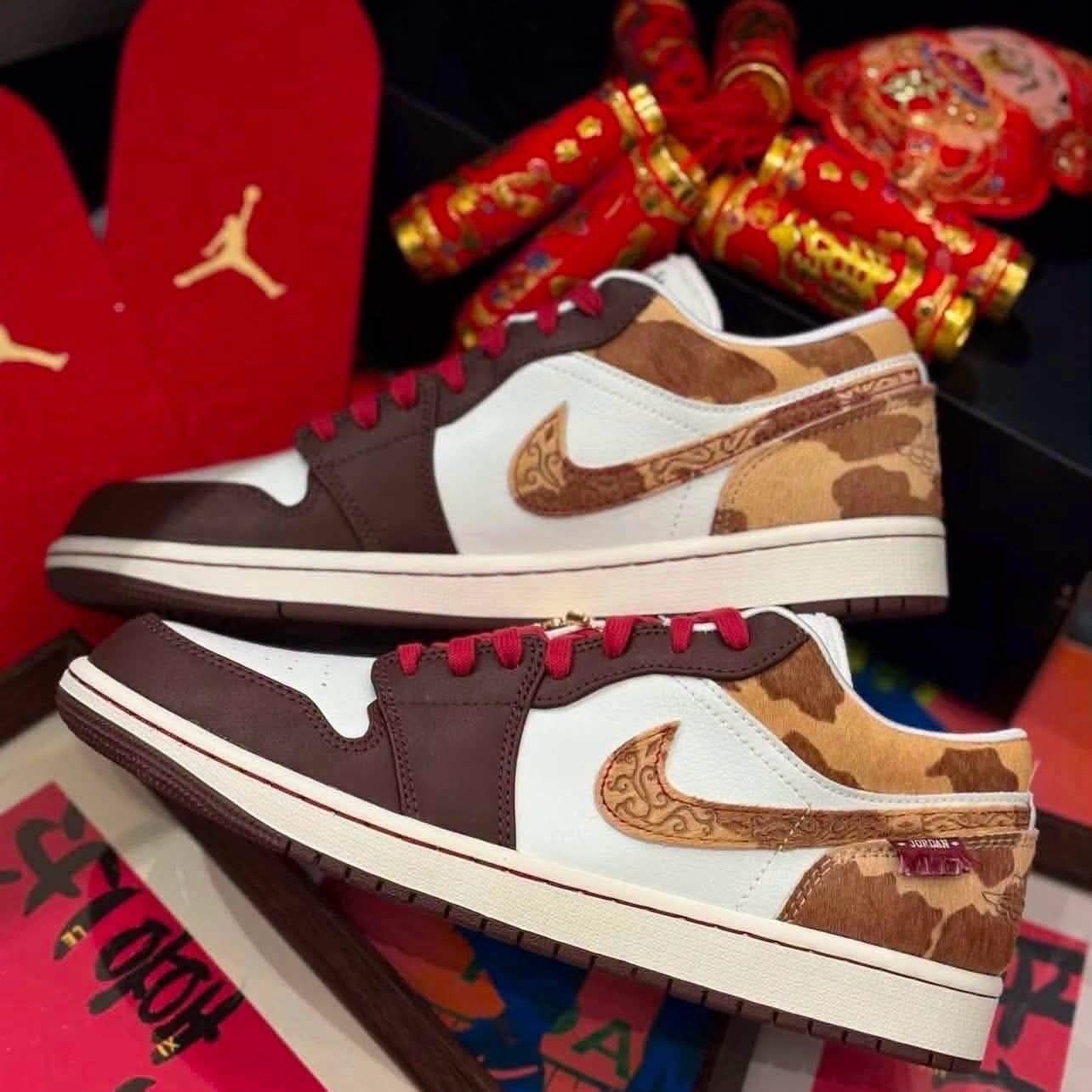 🐎AJ1 Low马年限定开箱｜浮雕勾+马毛斑纹，国风细节封神