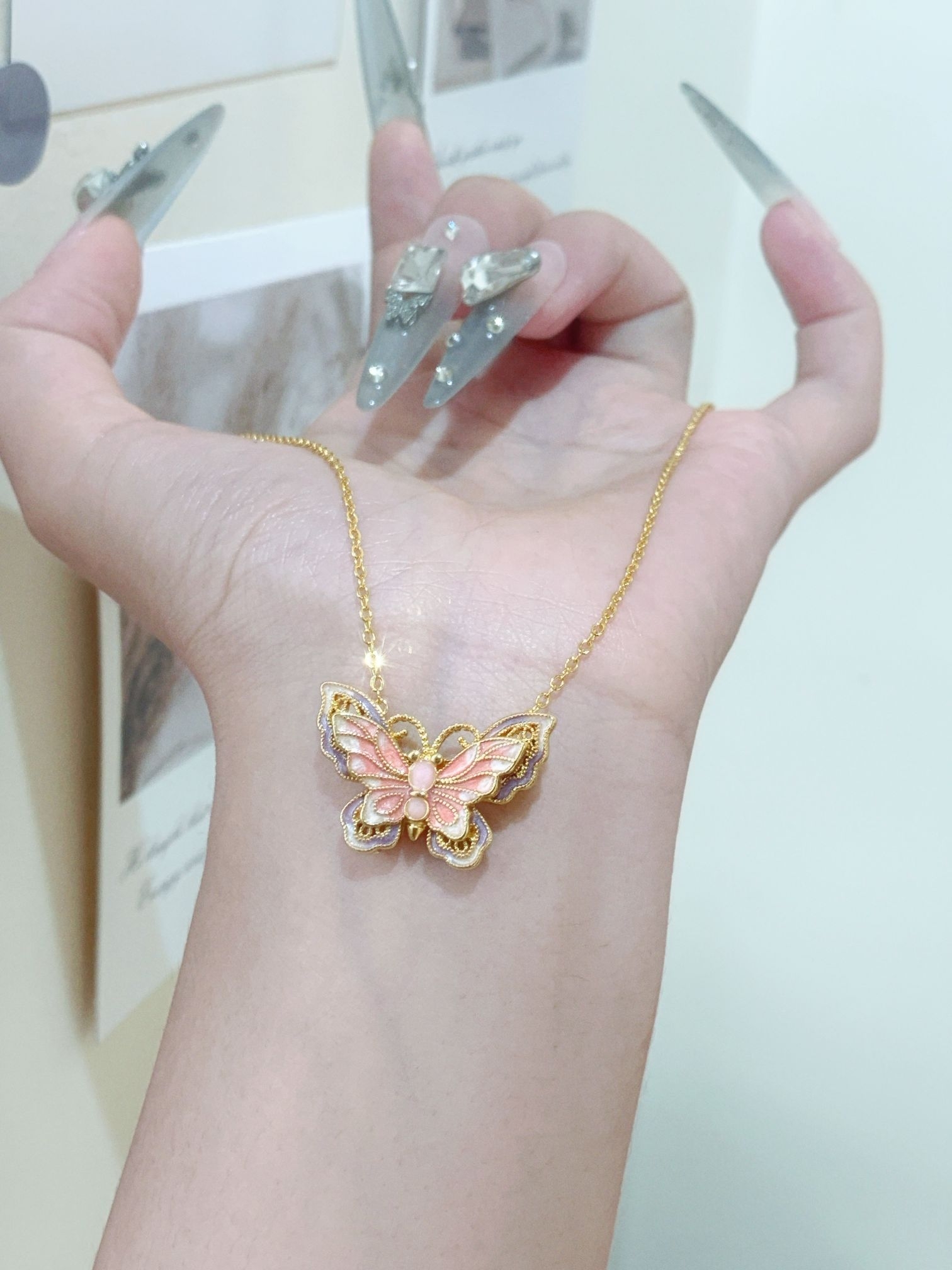今日份心动配饰 🎀 穿碎花裙必戴的锁骨点睛笔!
